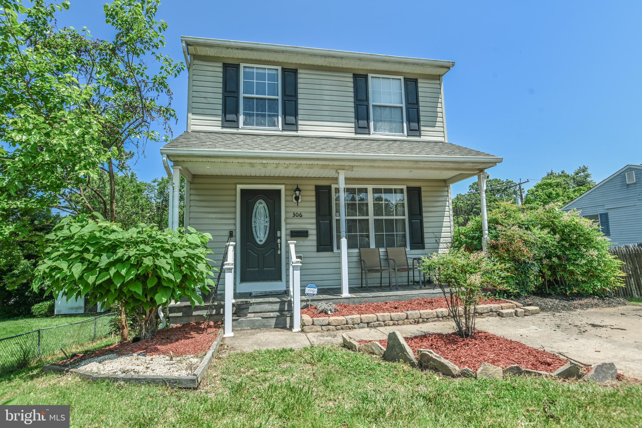 LANDSDOWNE - Residential Lease