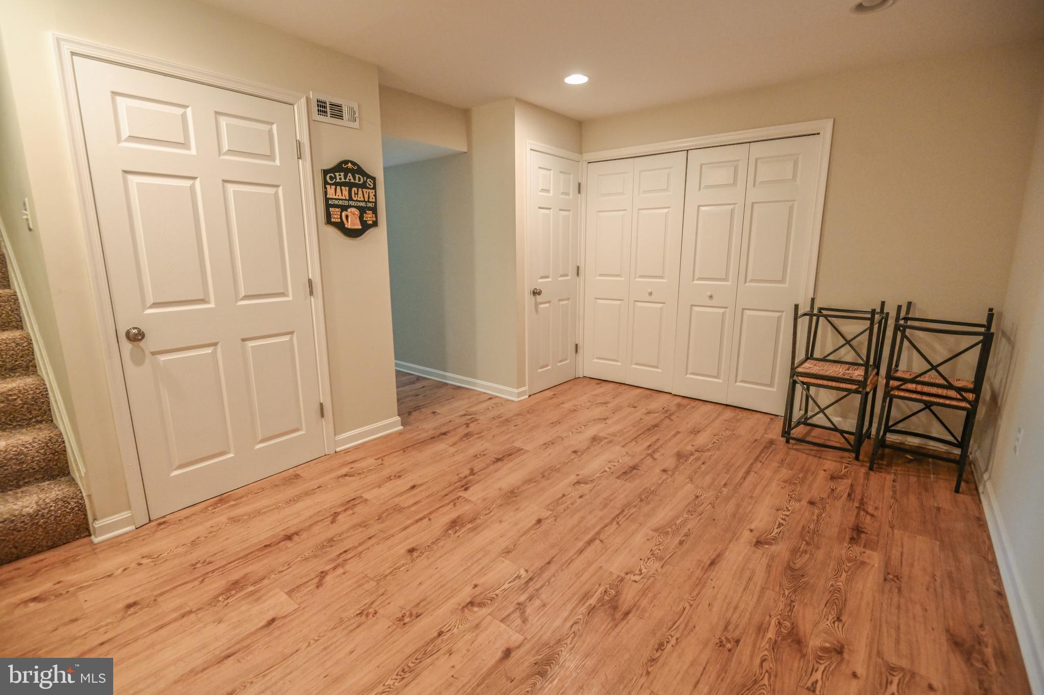 LANDSDOWNE - Residential Lease