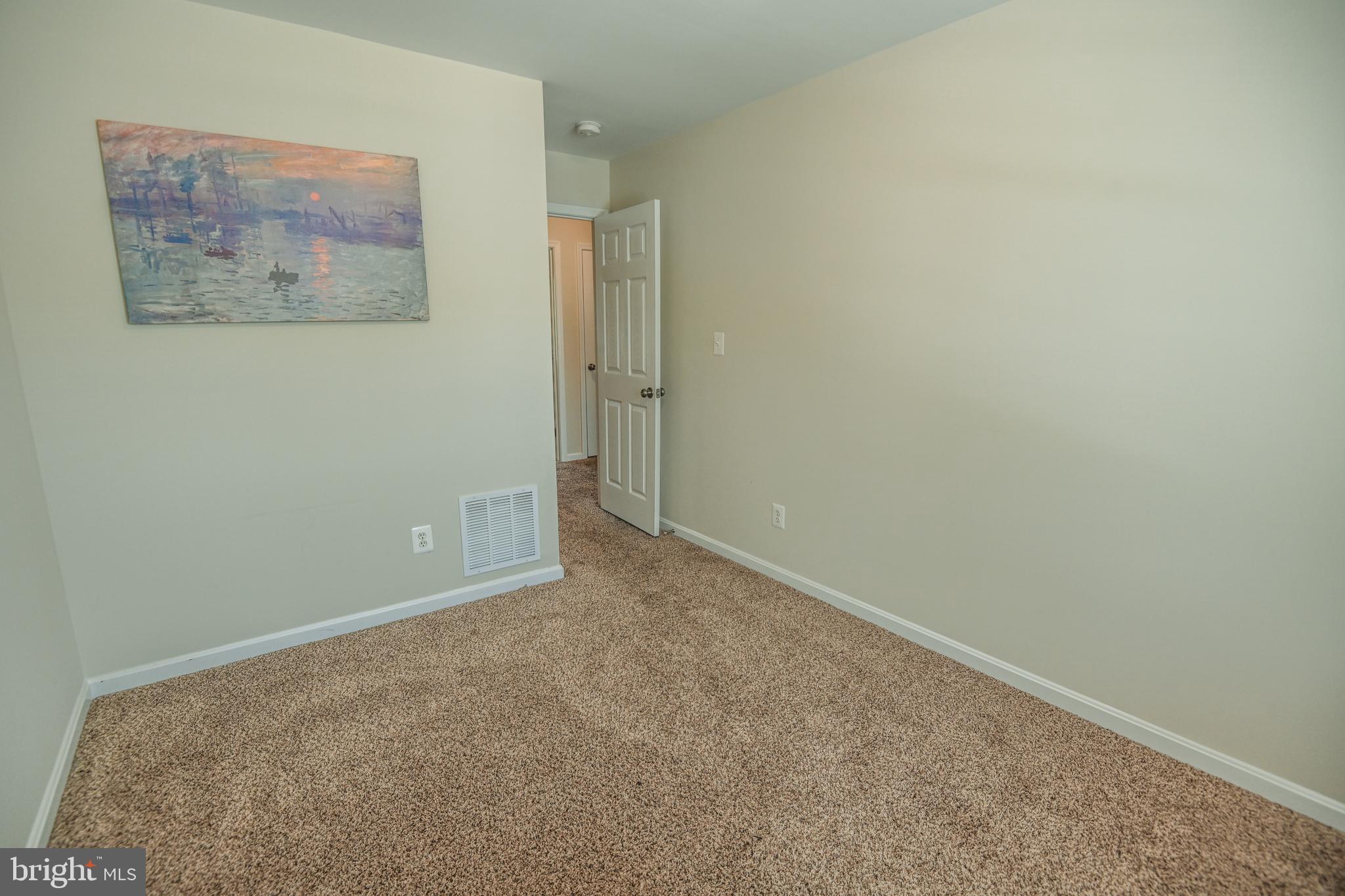 LANDSDOWNE - Residential Lease