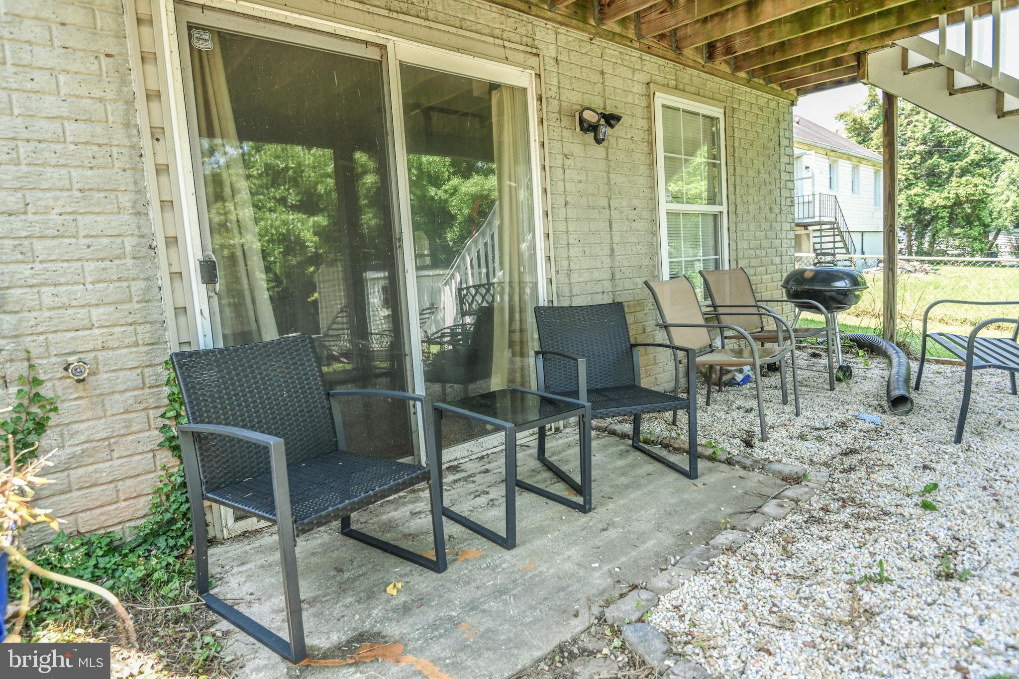 LANDSDOWNE - Residential Lease