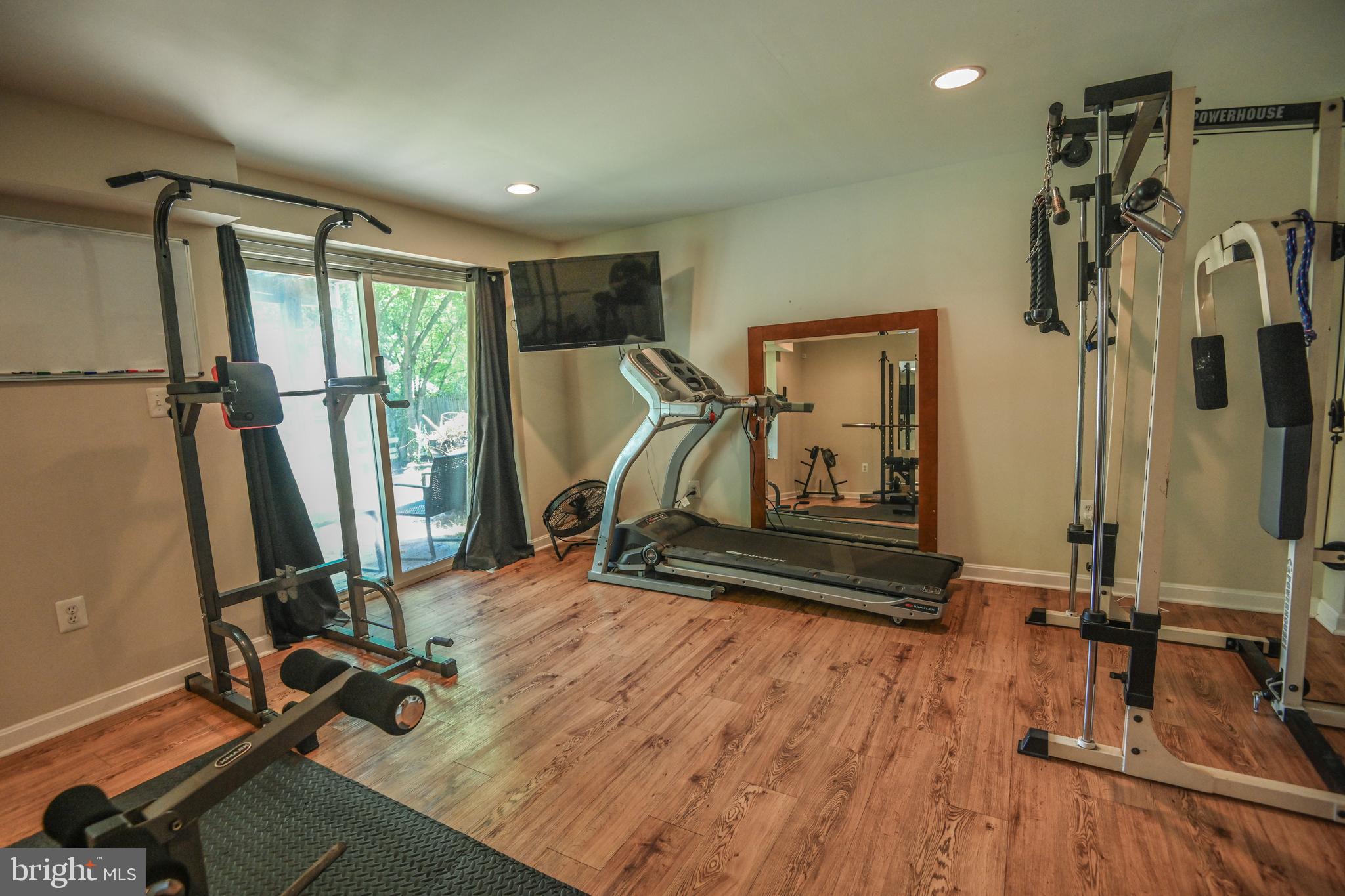 LANDSDOWNE - Residential Lease