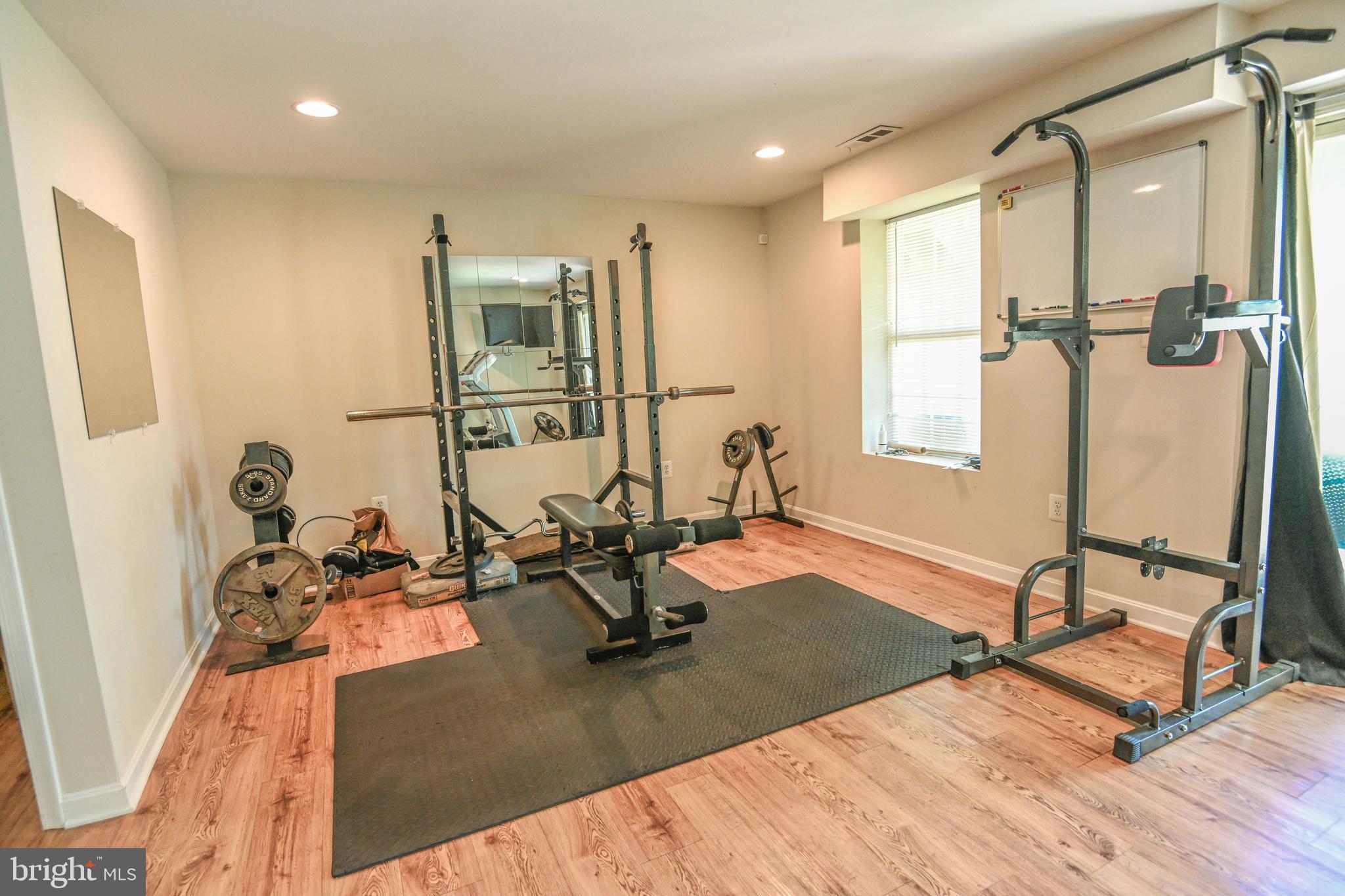 LANDSDOWNE - Residential Lease