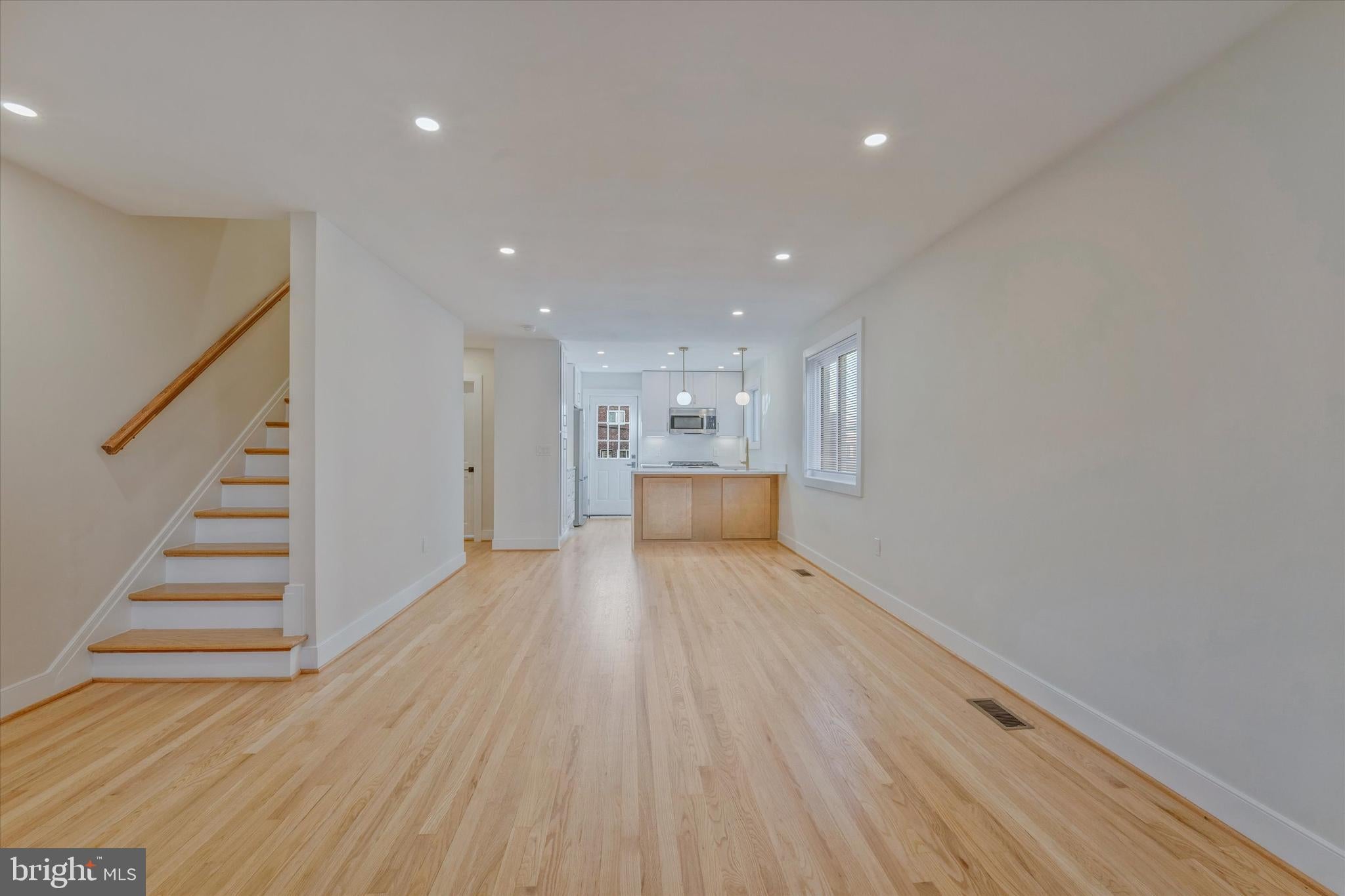 409 JEFFERSON STREET NE