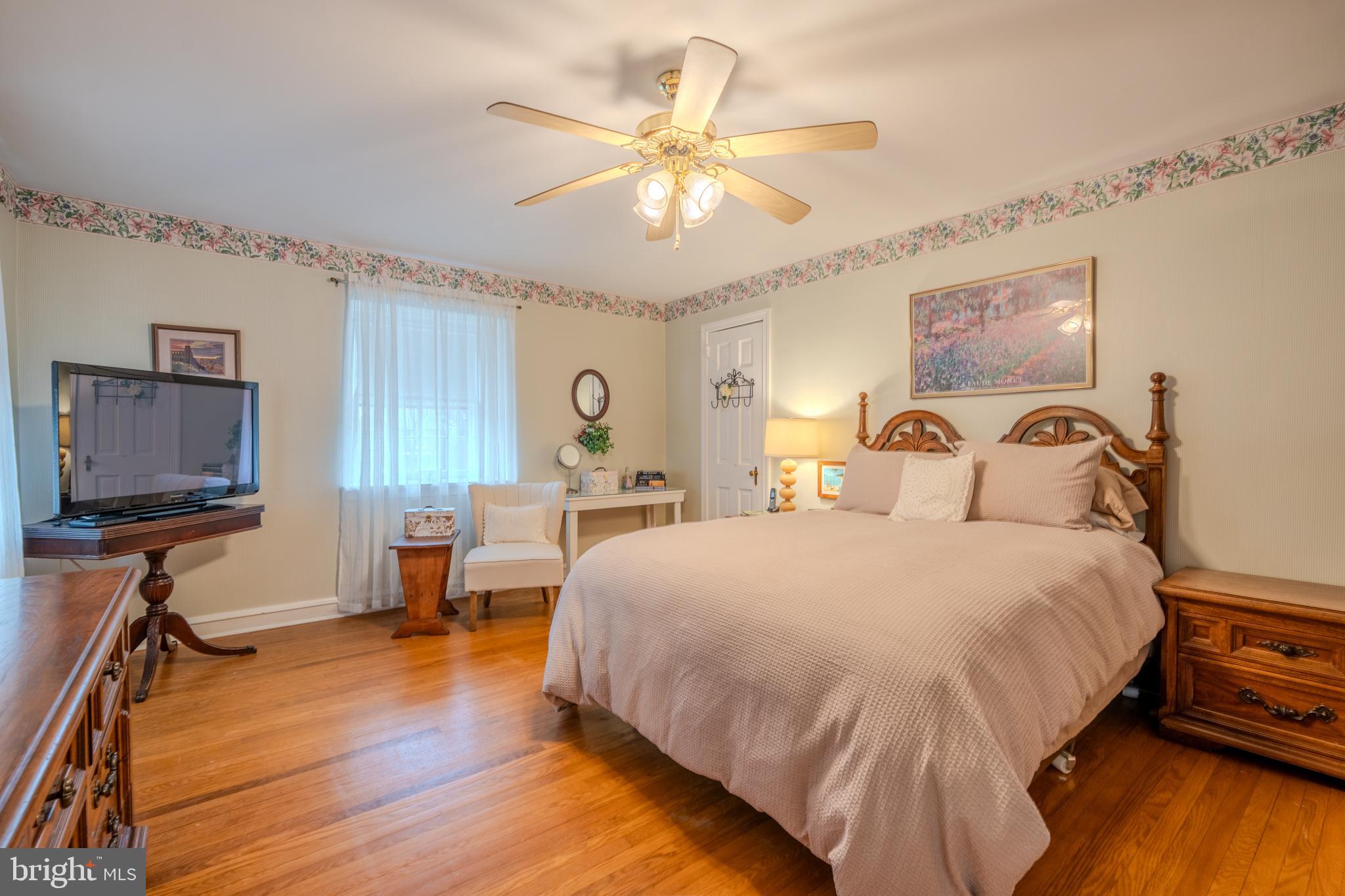 WOODMERE - Residential