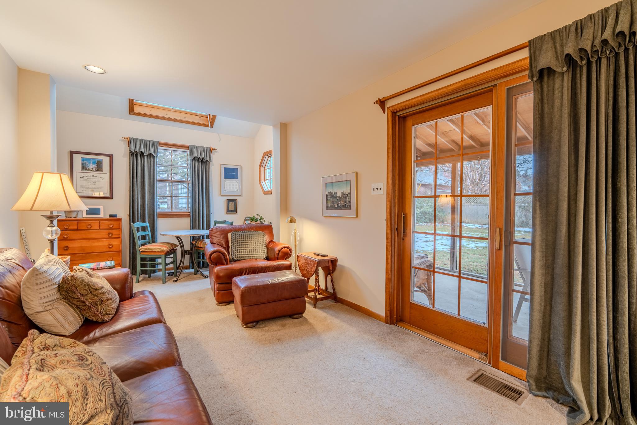 WOODMERE - Residential