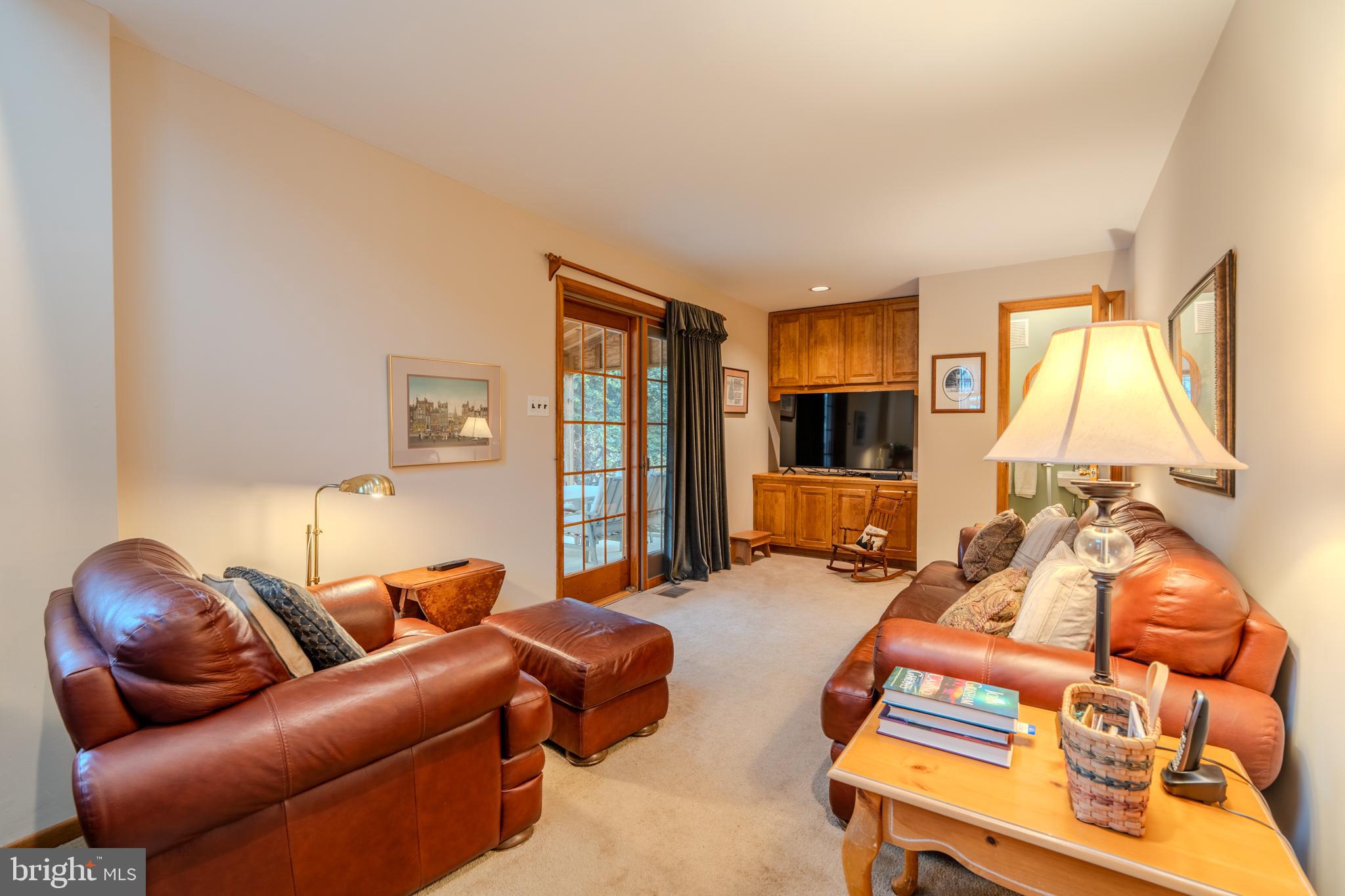 WOODMERE - Residential