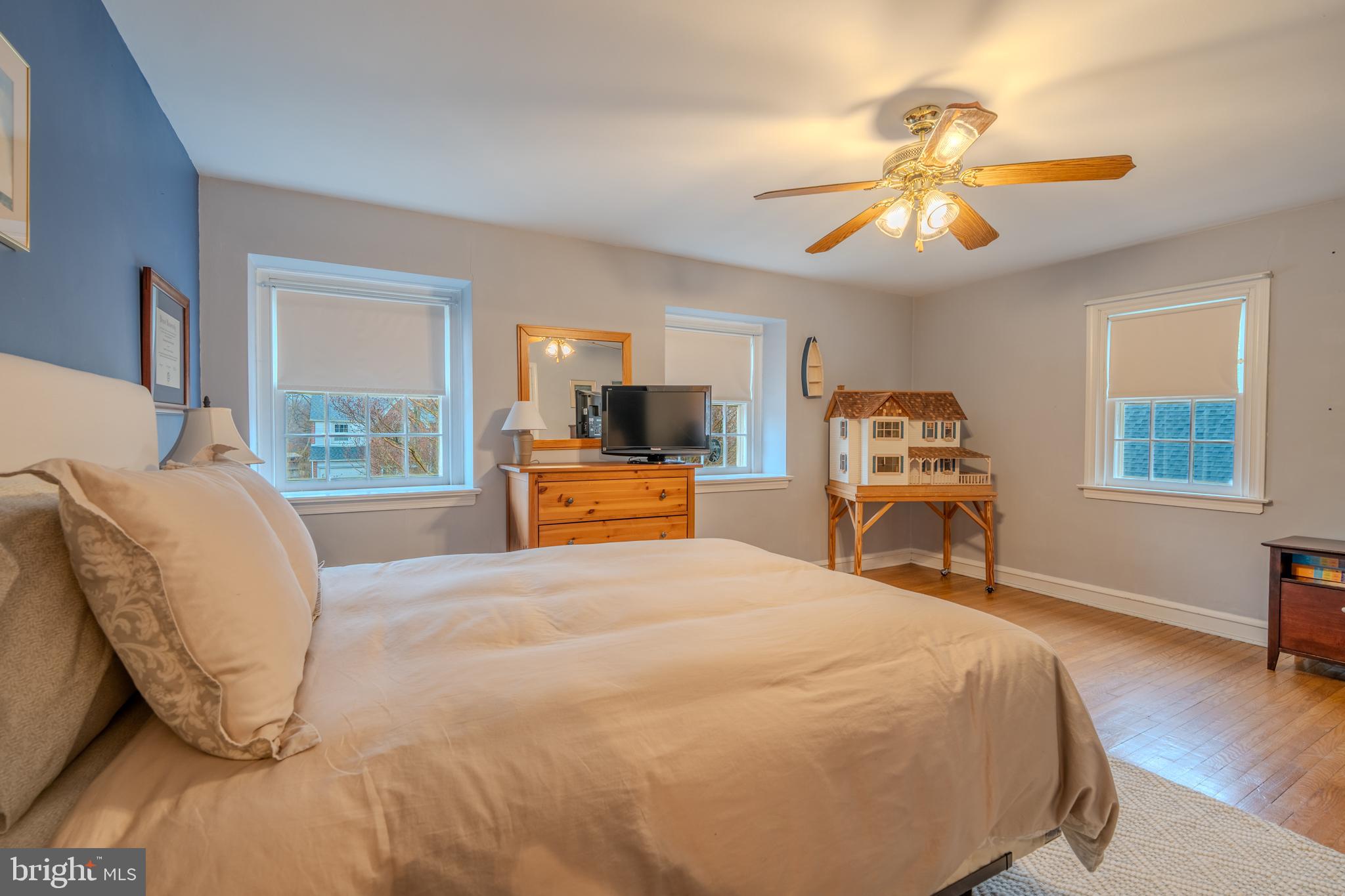 WOODMERE - Residential