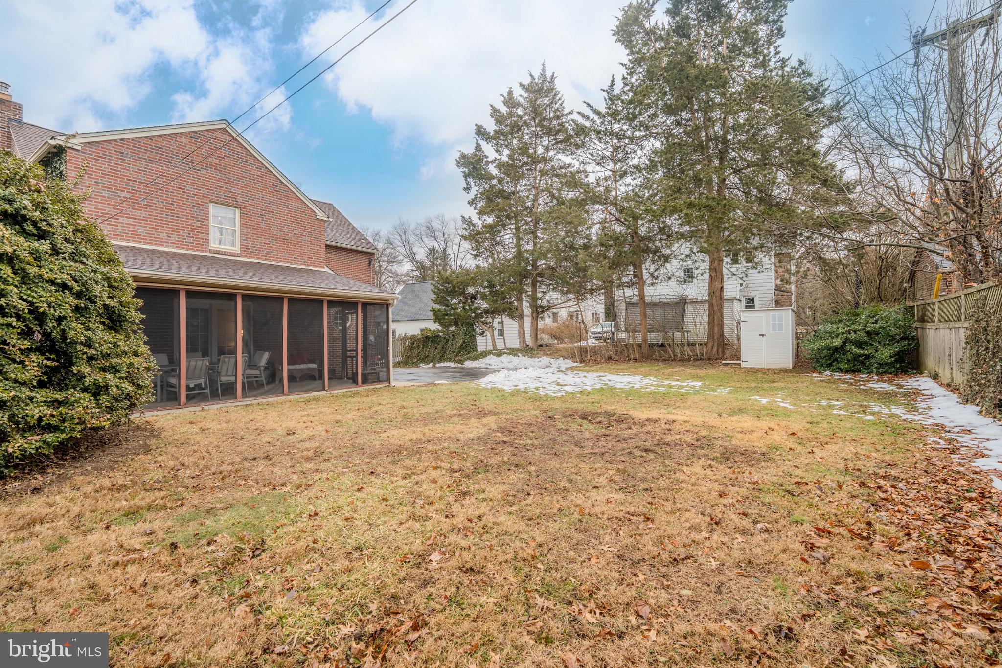 WOODMERE - Residential