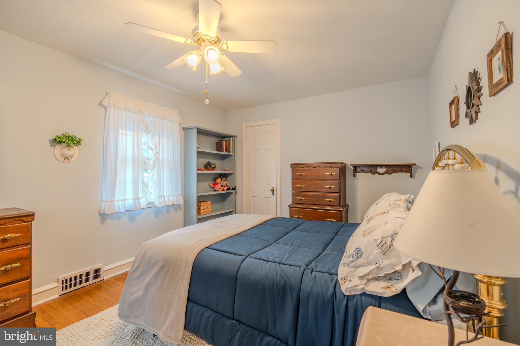 WOODMERE - Residential