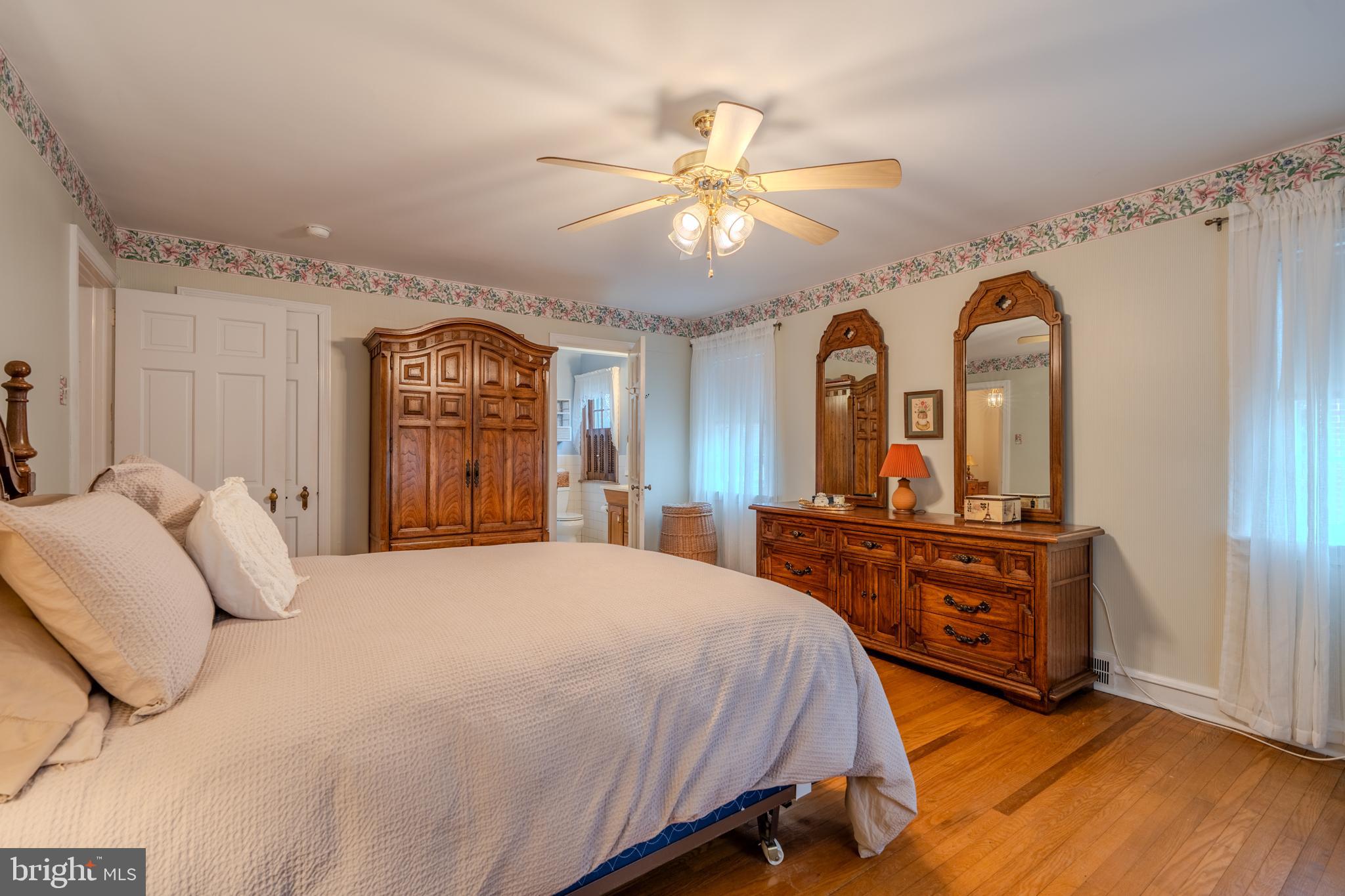 WOODMERE - Residential