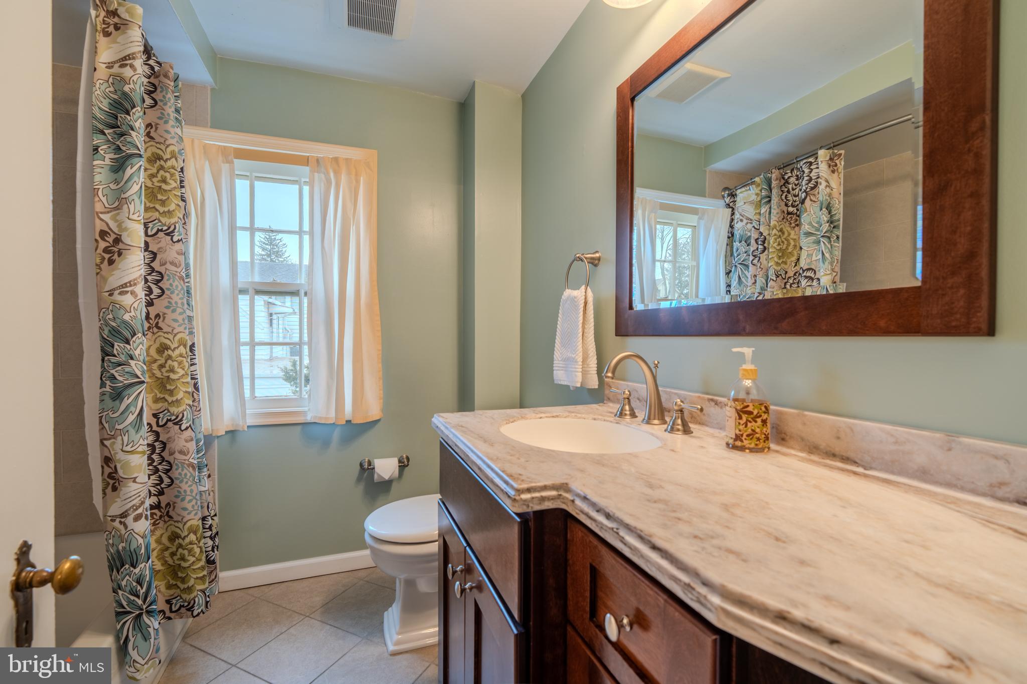 WOODMERE - Residential