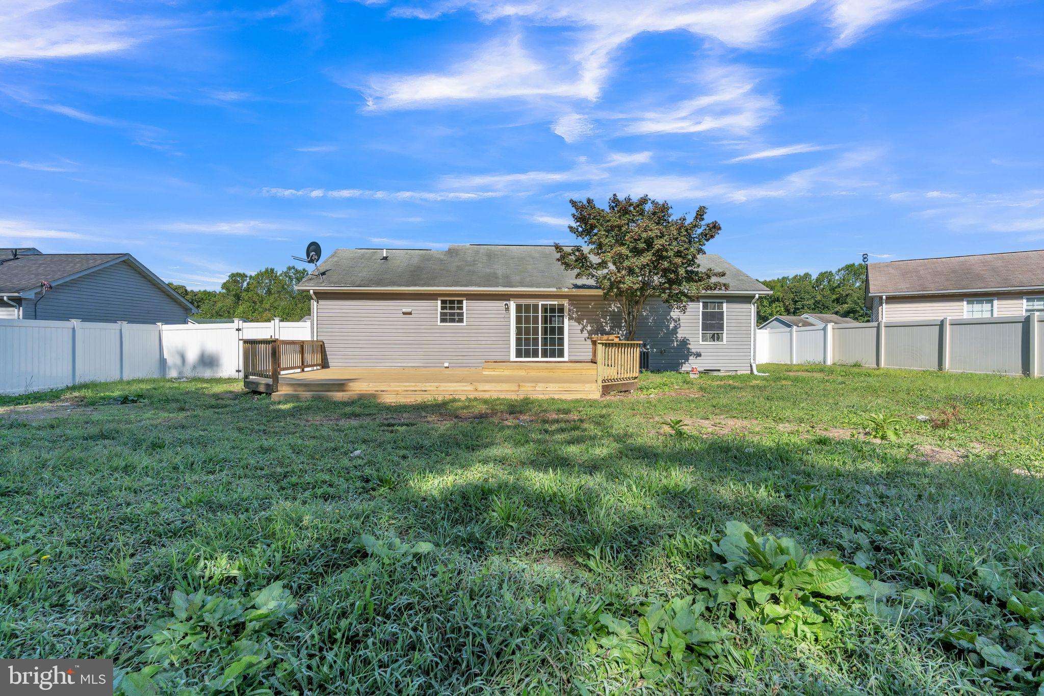 YARDLEY HILLS - Residential