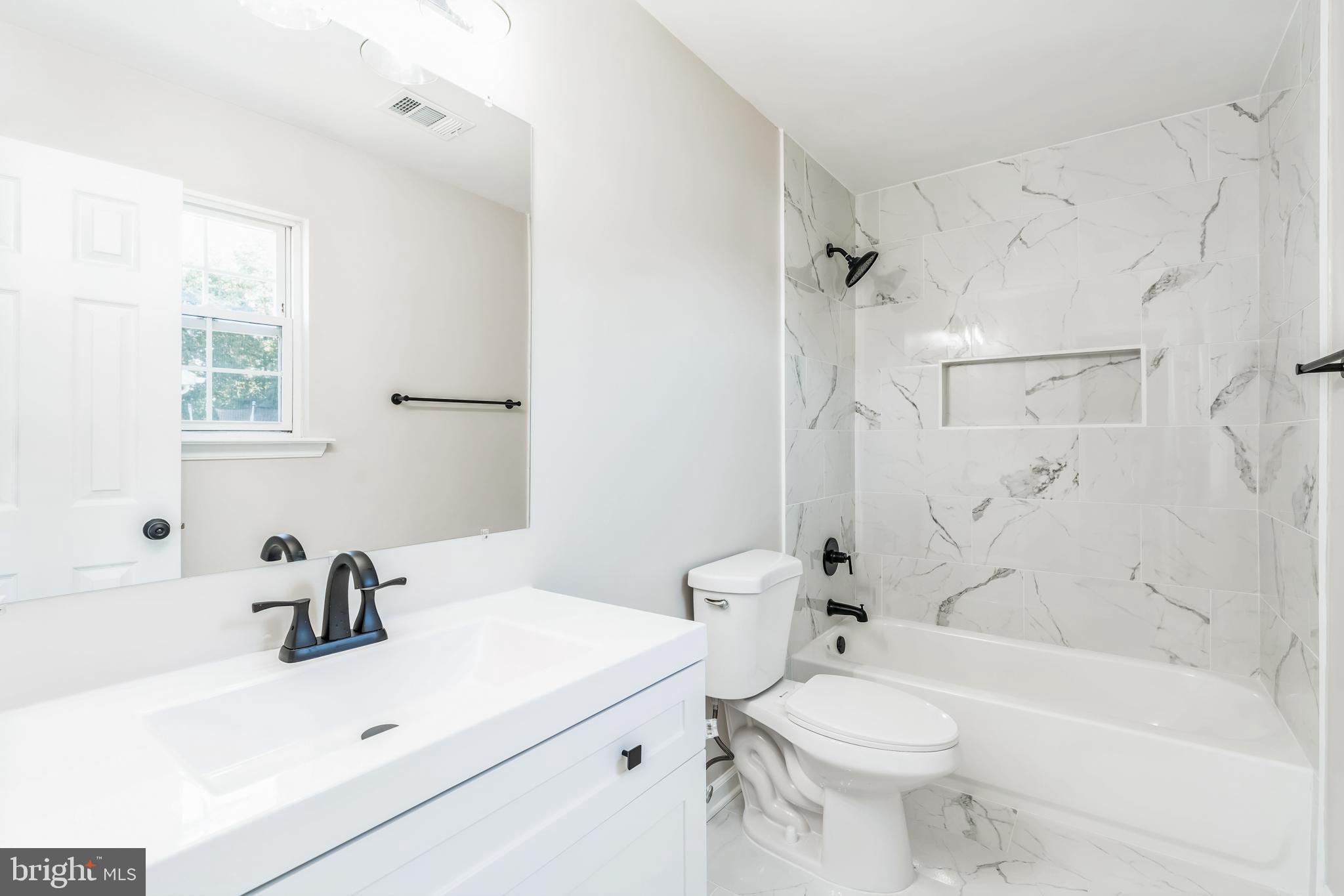 YARDLEY HILLS - Residential