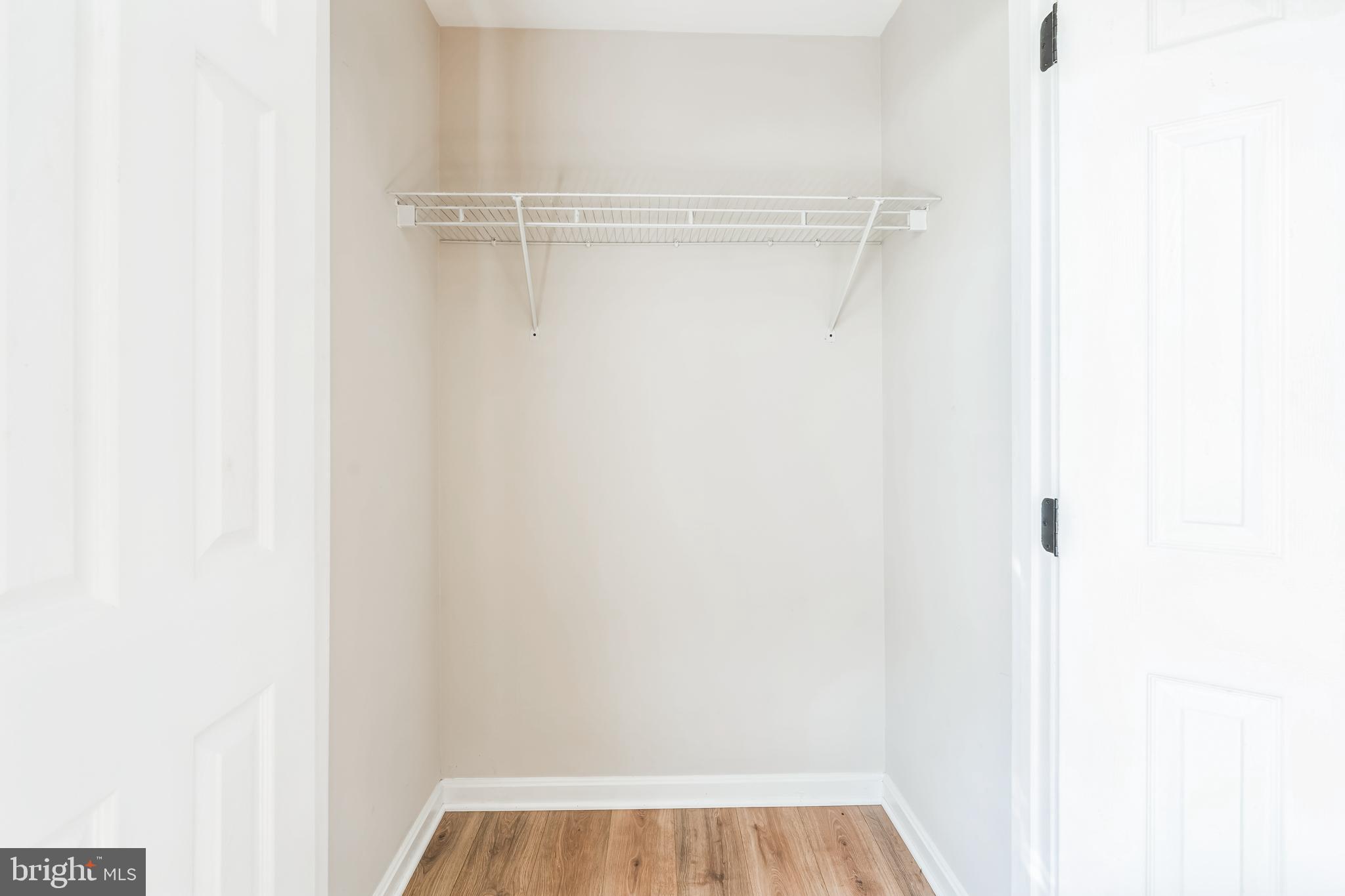 YARDLEY HILLS - Residential