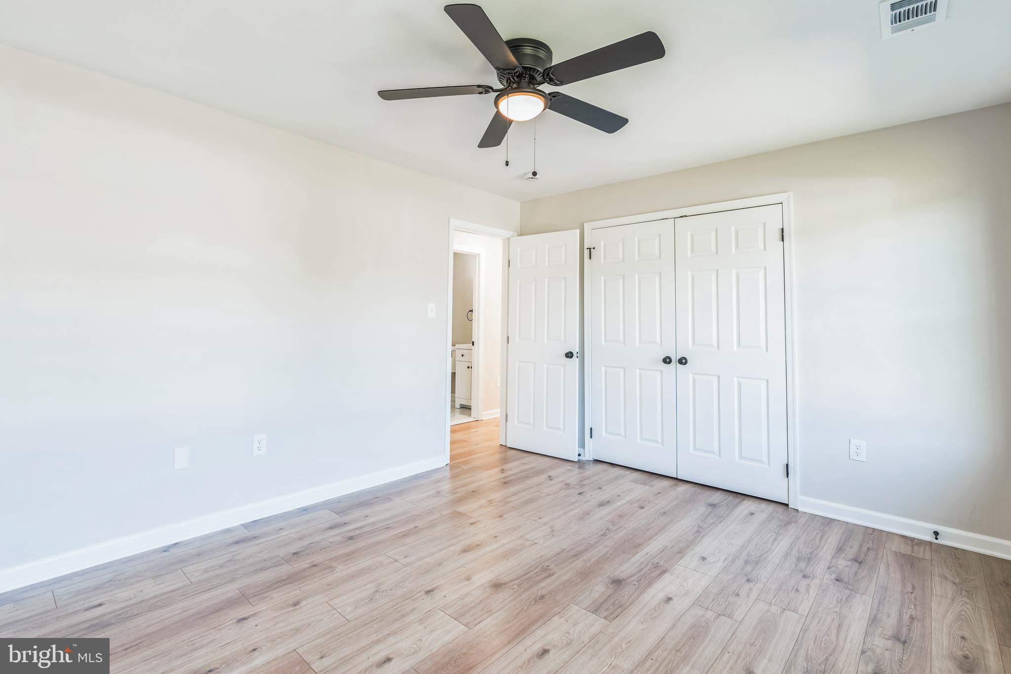 YARDLEY HILLS - Residential