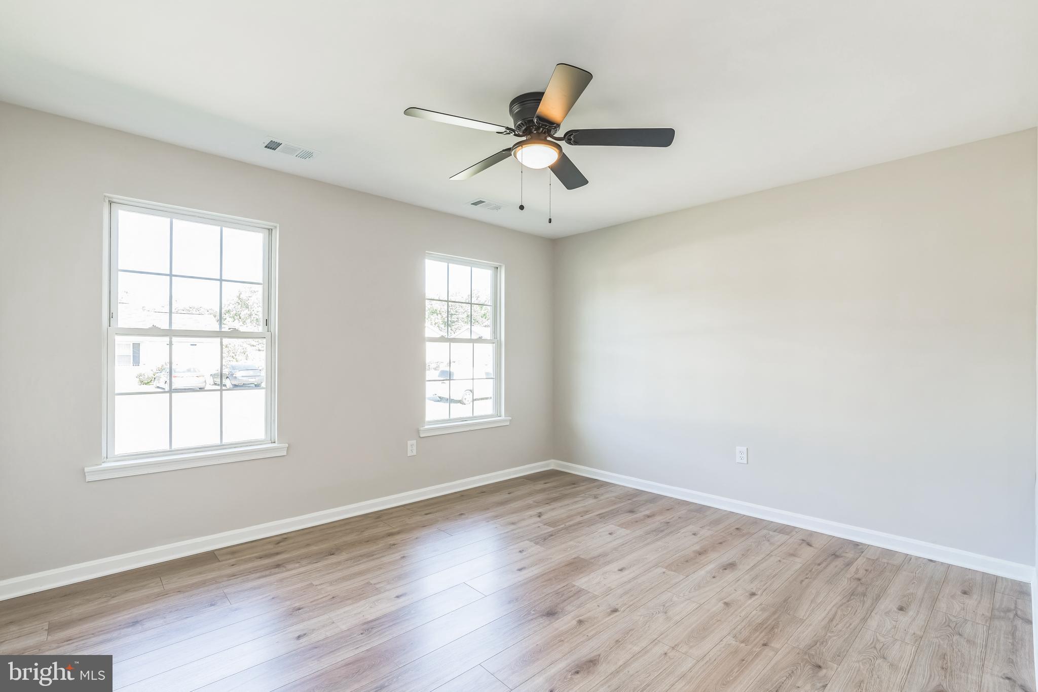 YARDLEY HILLS - Residential