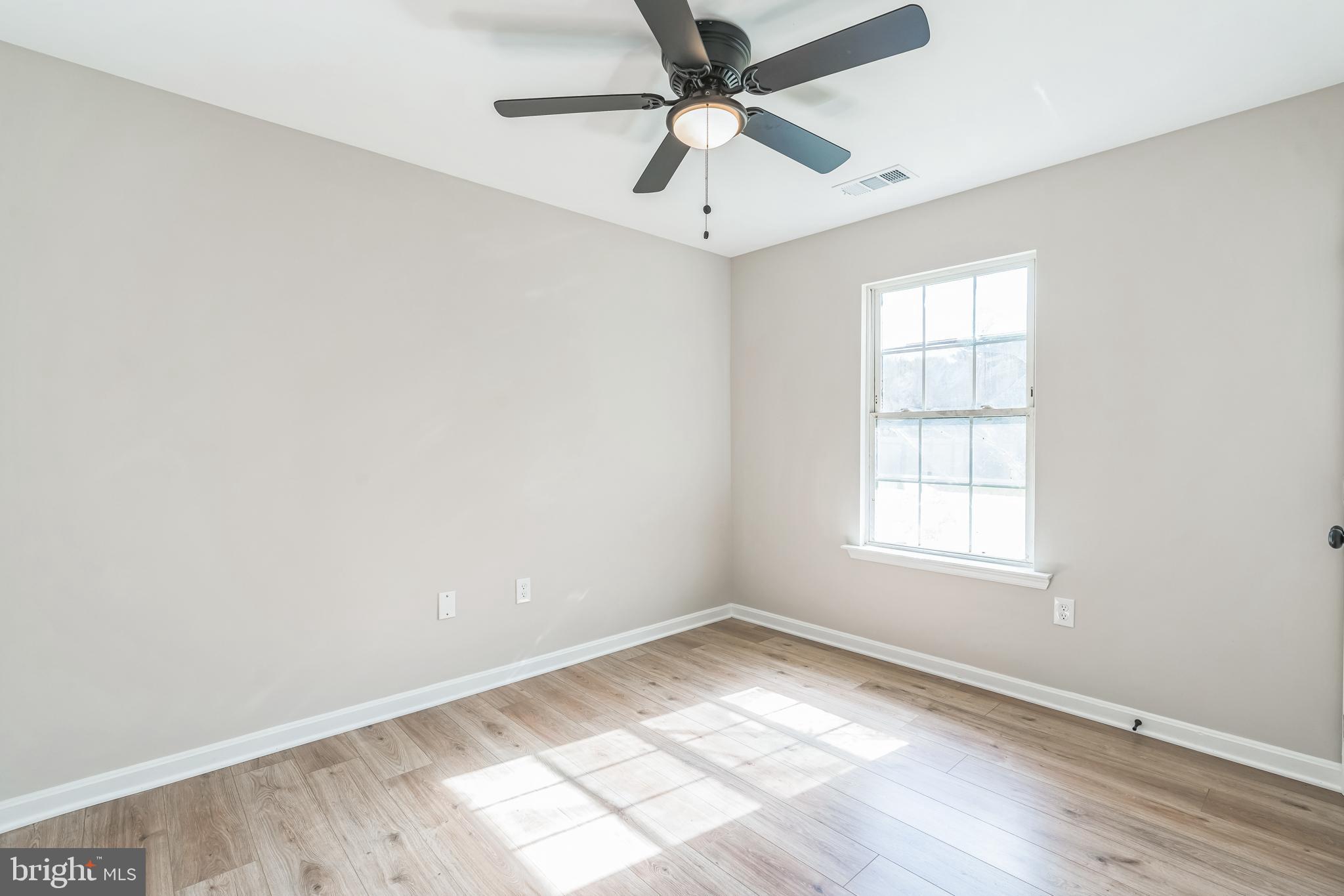 YARDLEY HILLS - Residential