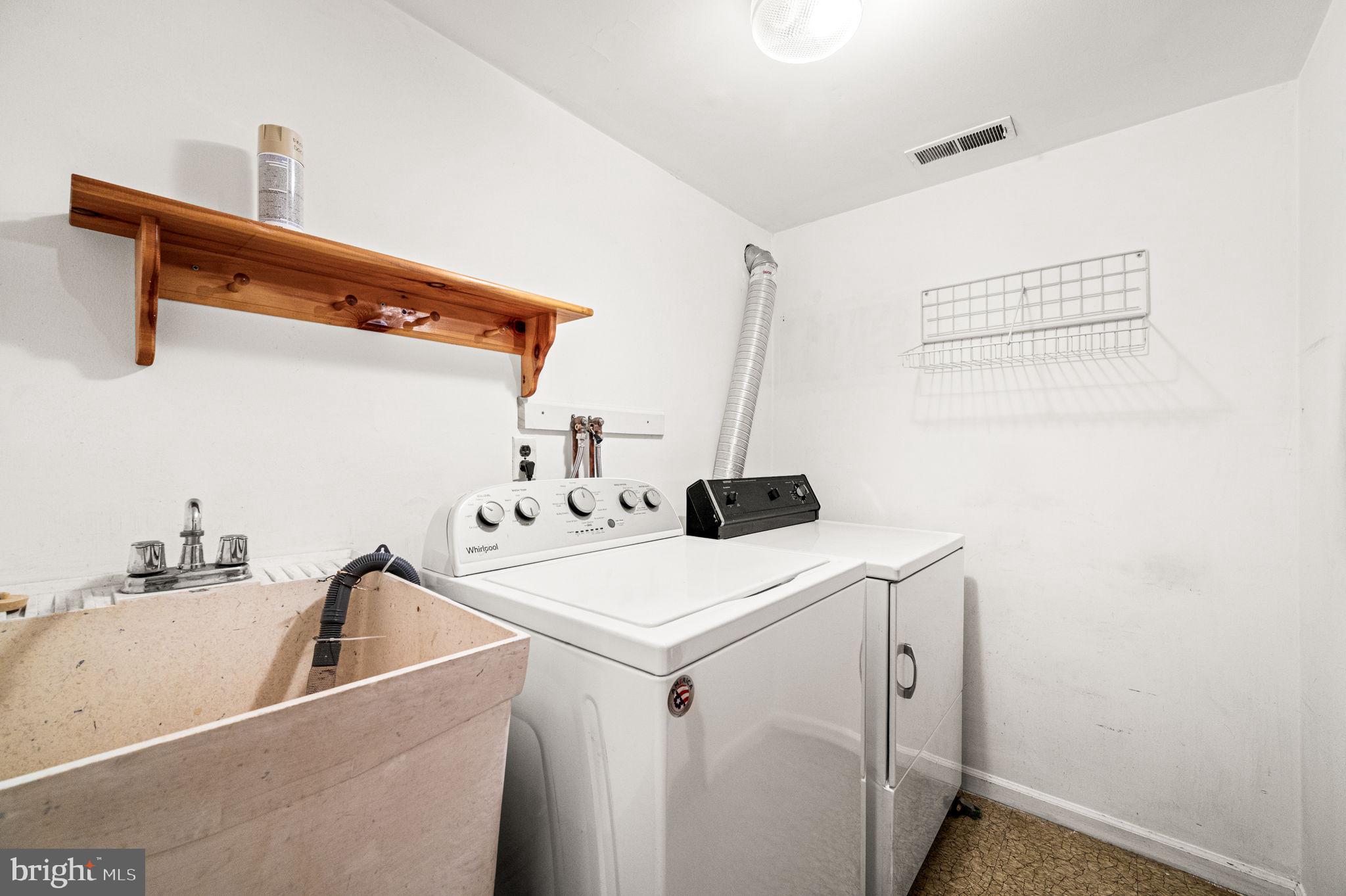 UPLAND VIL - Residential