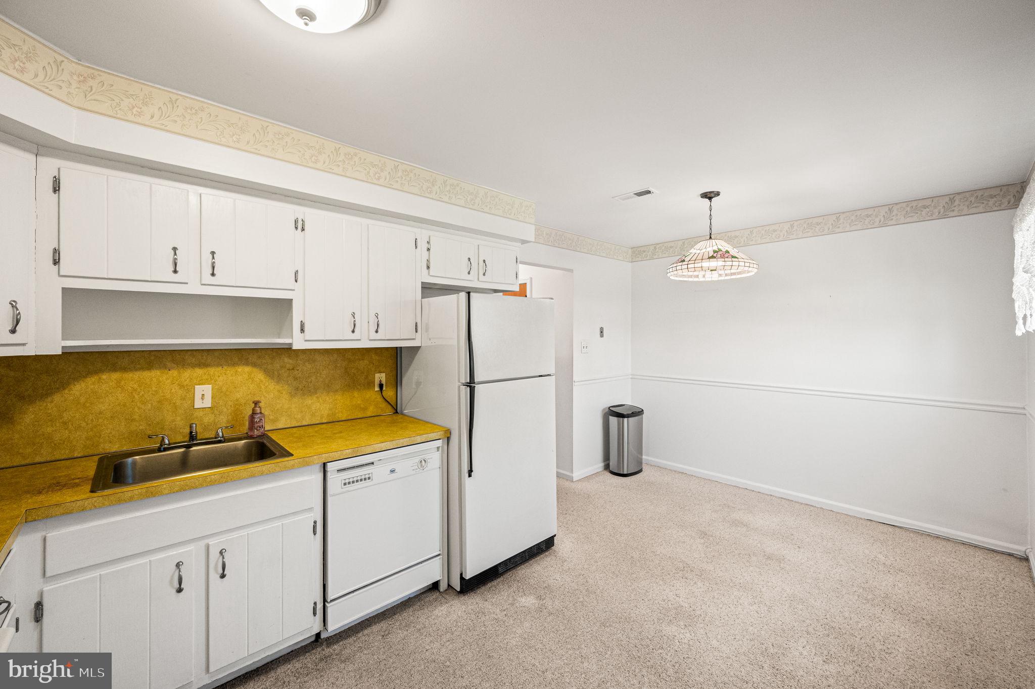 UPLAND VIL - Residential