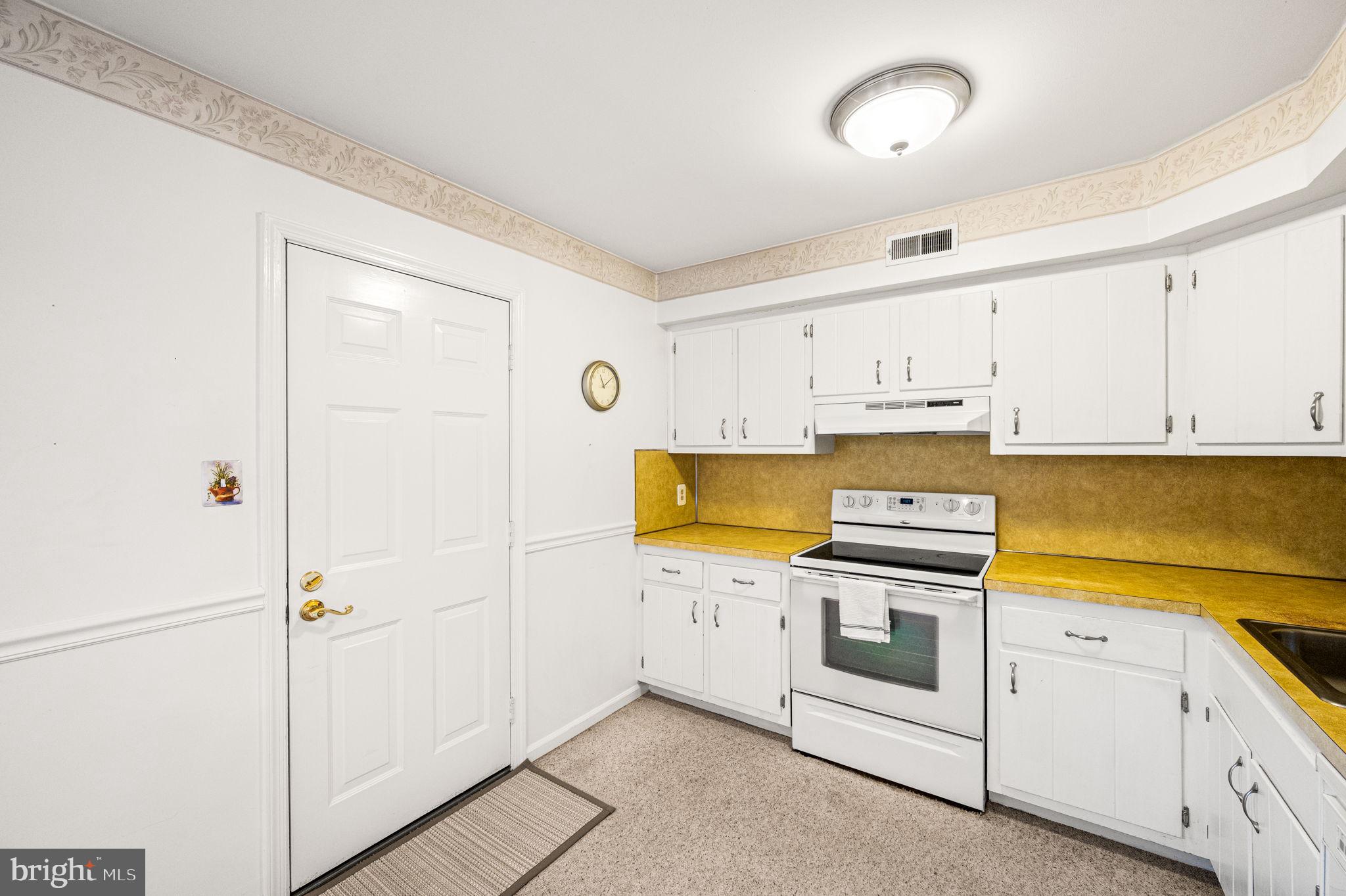 UPLAND VIL - Residential