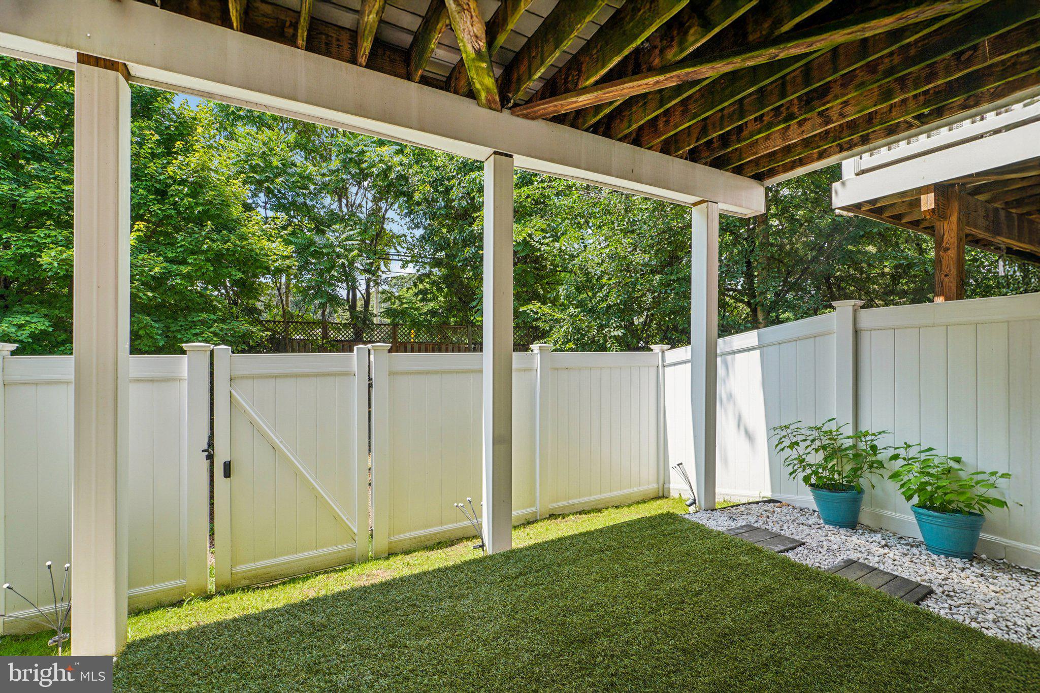 RED OAK CROSSING - Residential