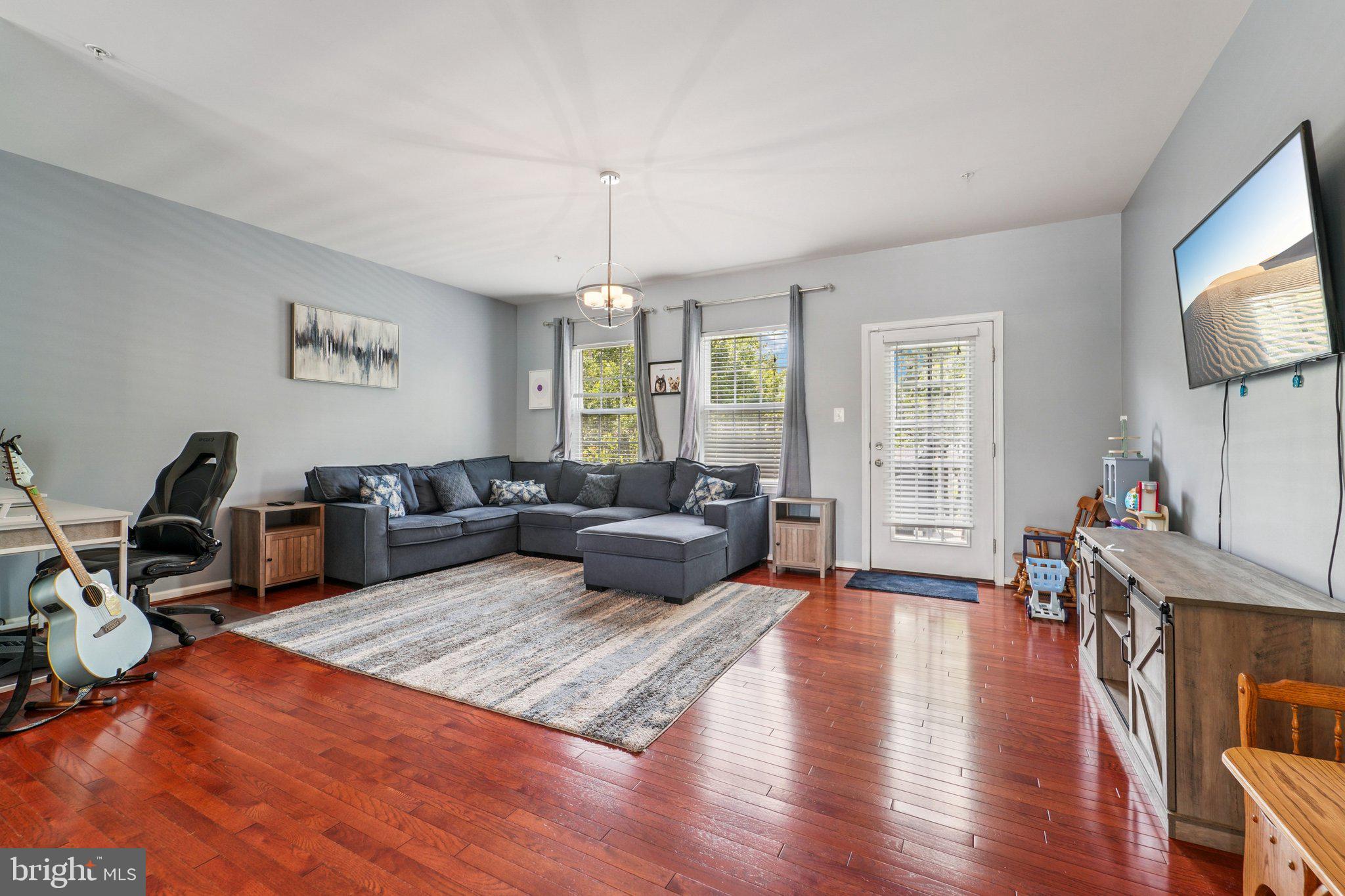 RED OAK CROSSING - Residential