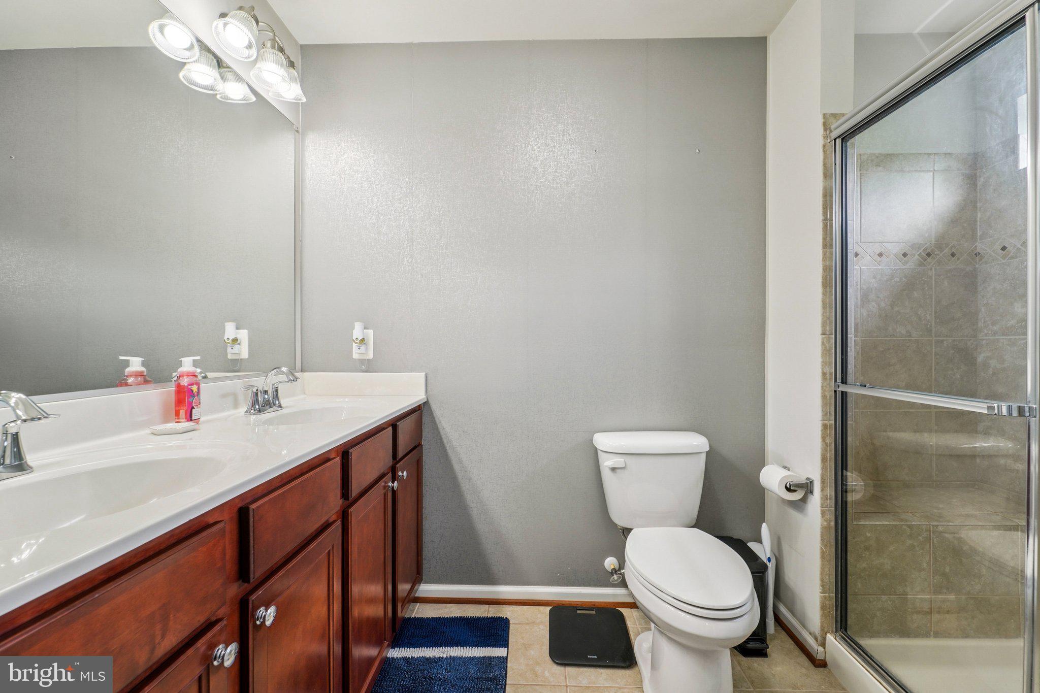 RED OAK CROSSING - Residential