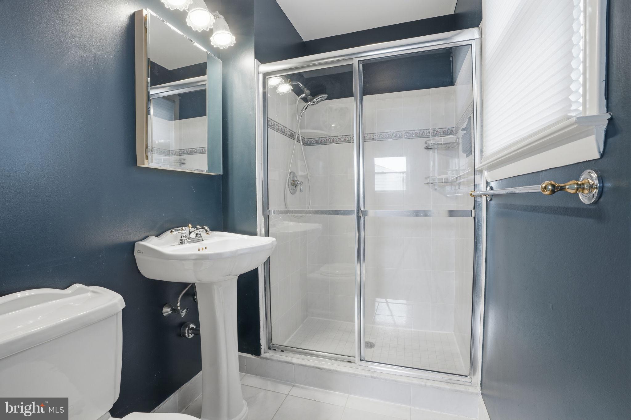 BURGUNDY HILLS - Residential