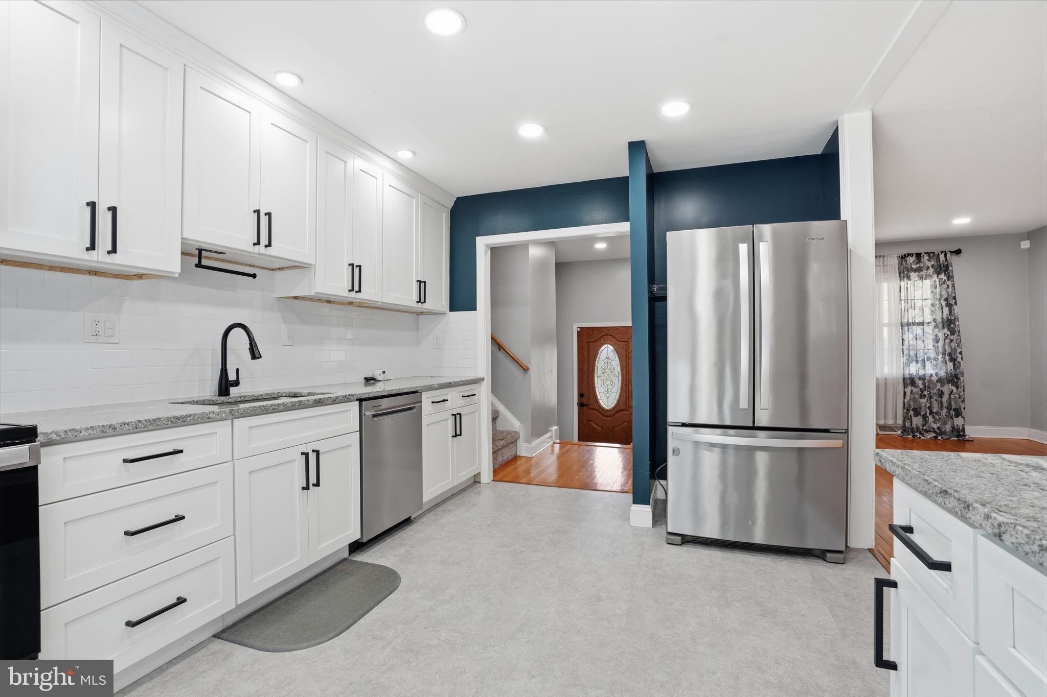 BURGUNDY HILLS - Residential