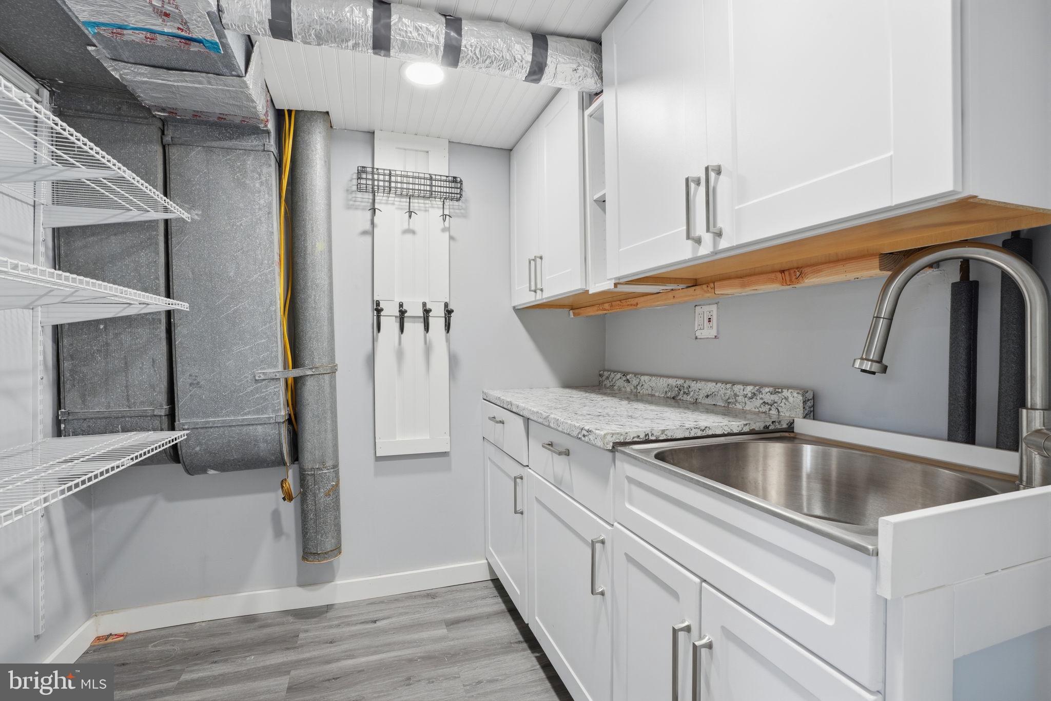 BURGUNDY HILLS - Residential