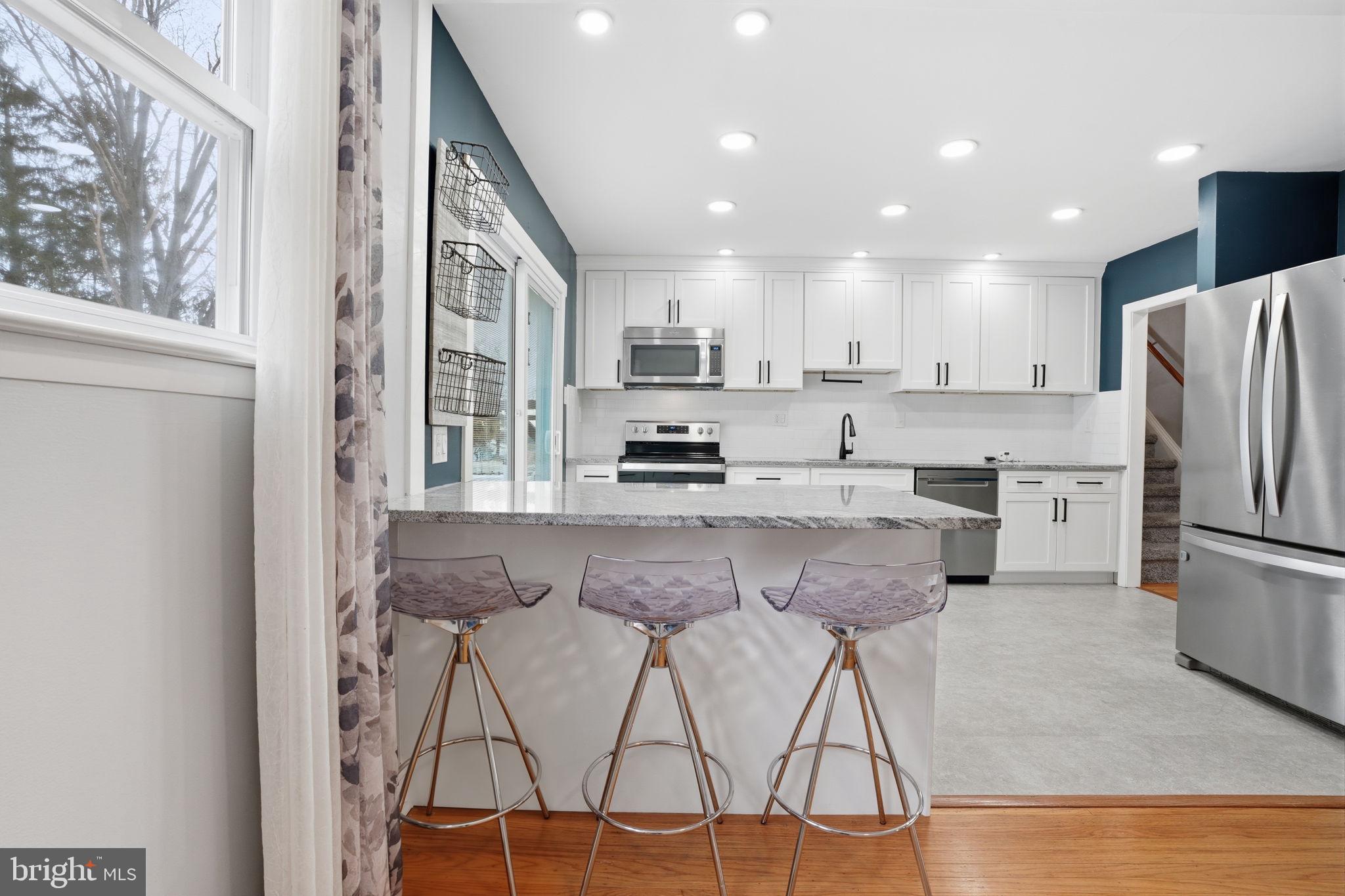 BURGUNDY HILLS - Residential