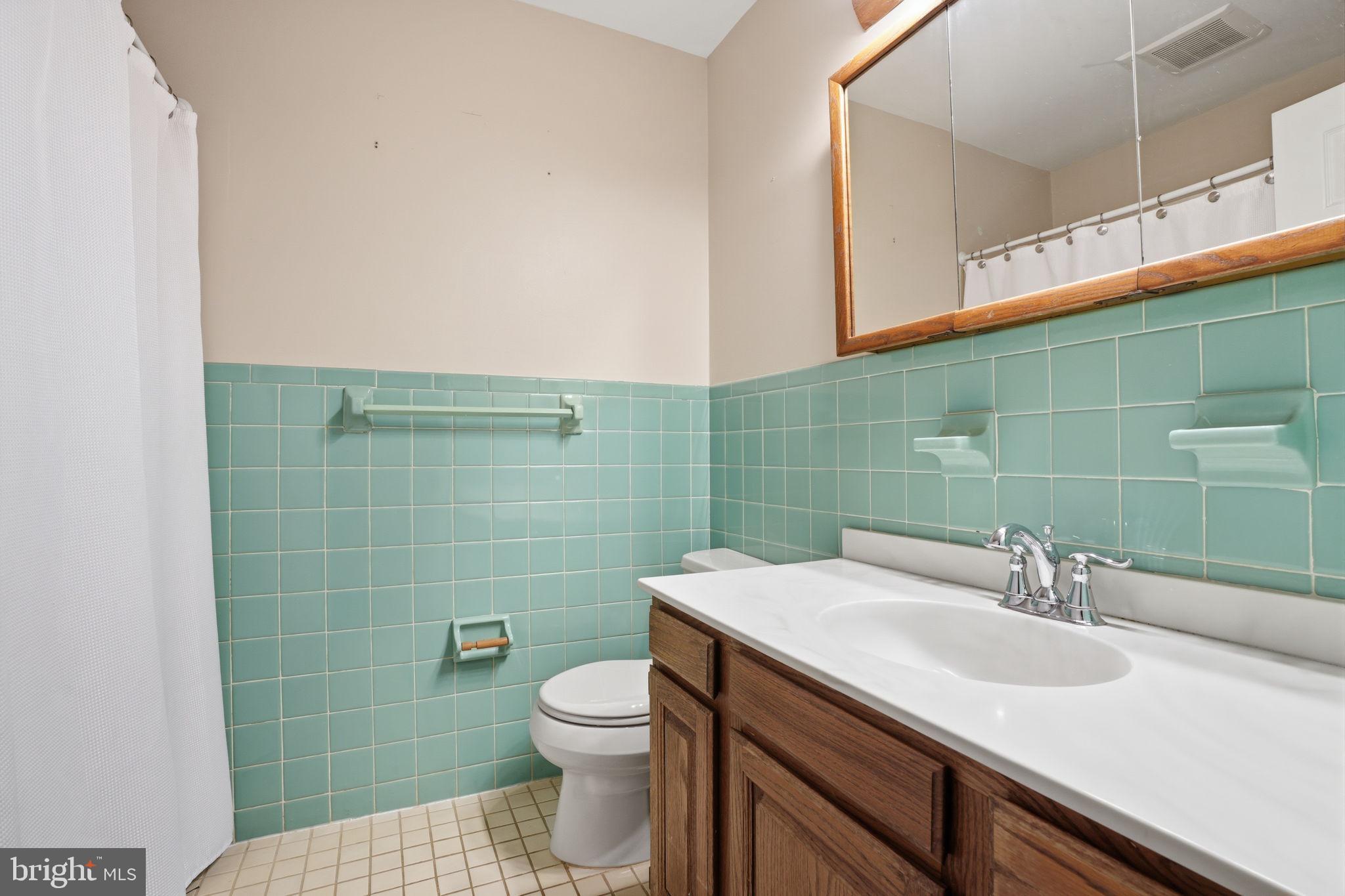 BURGUNDY HILLS - Residential