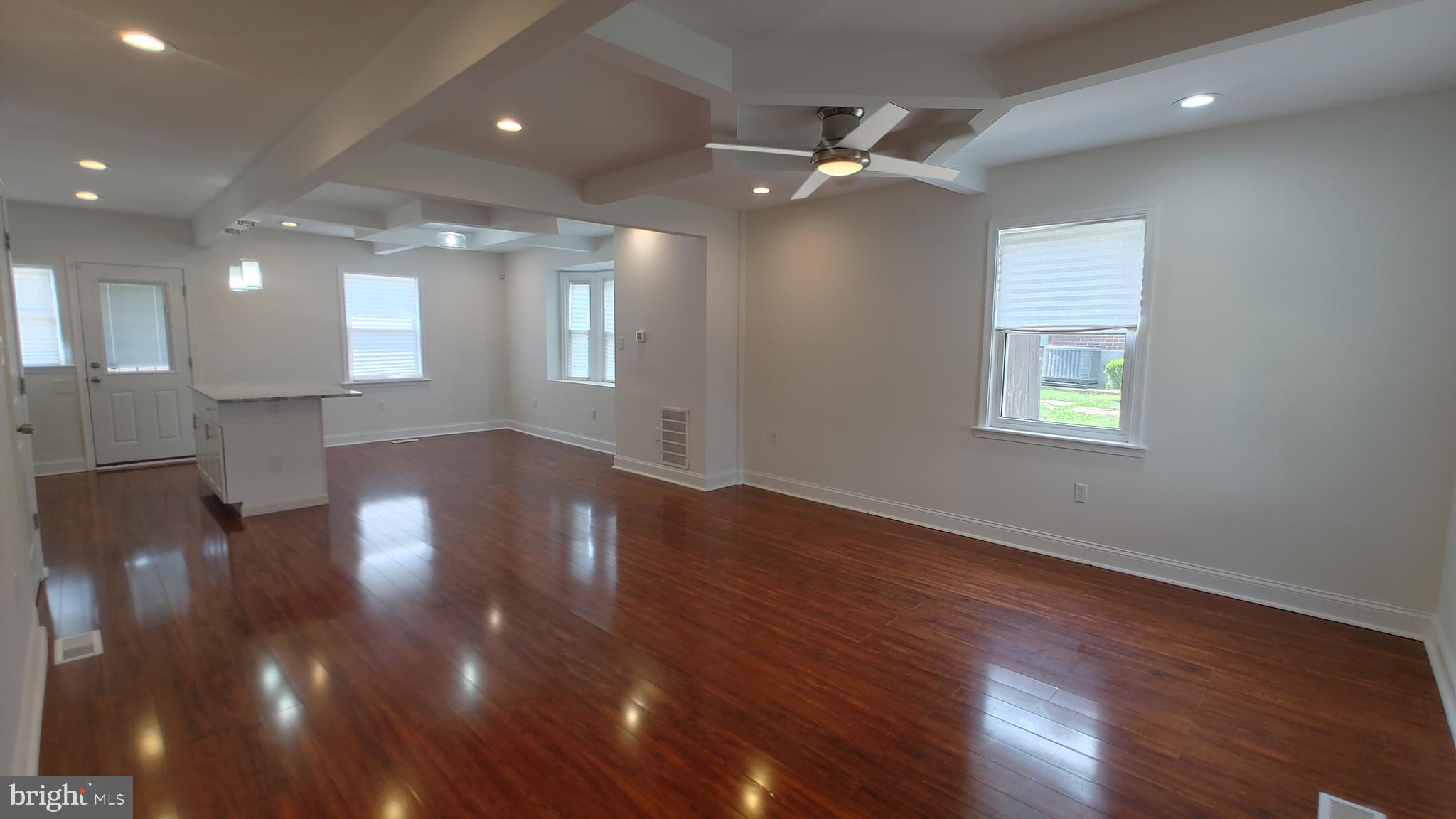 EDNOR GARDENS - LAKESIDE - Residential