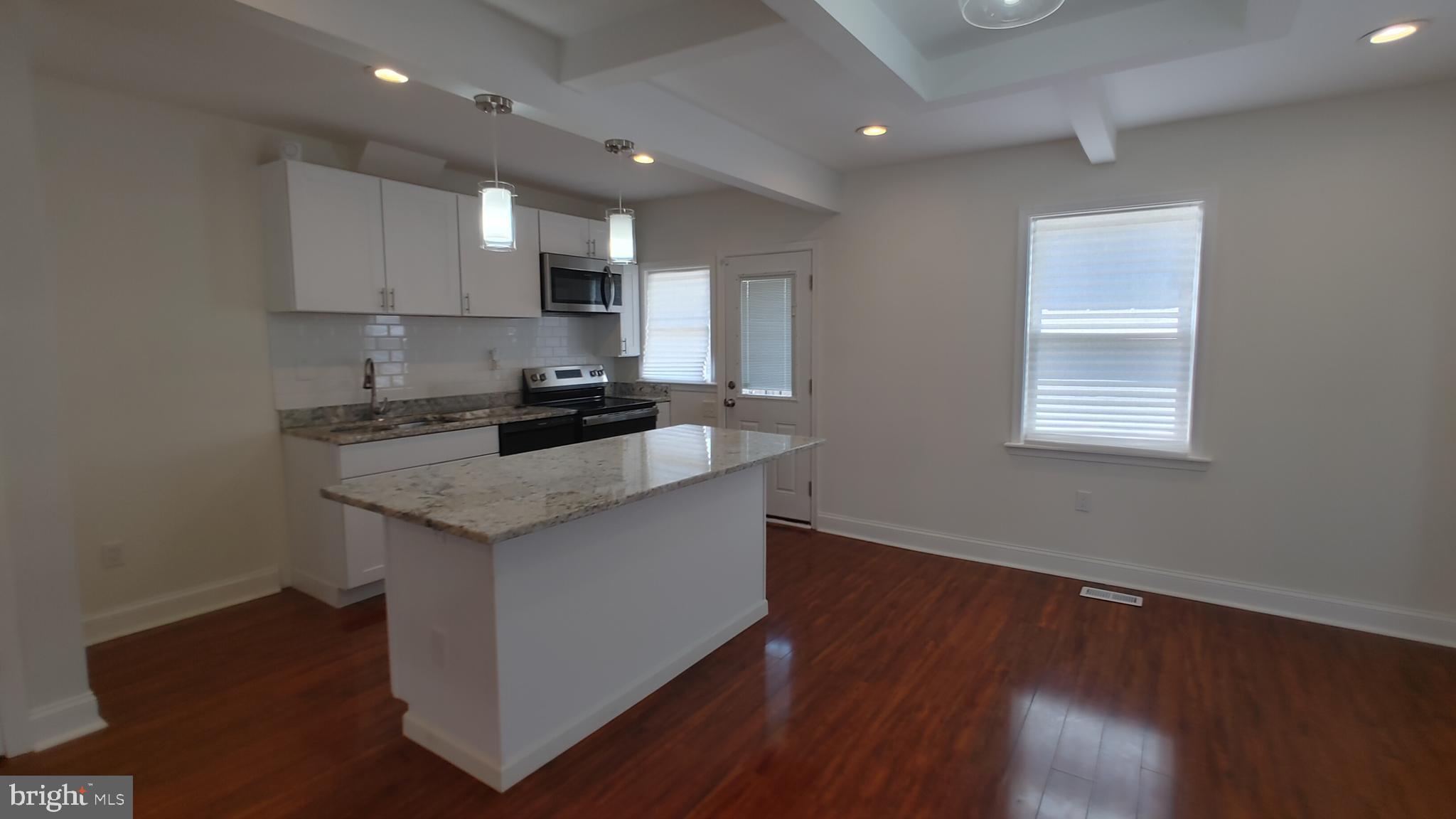 EDNOR GARDENS - LAKESIDE - Residential