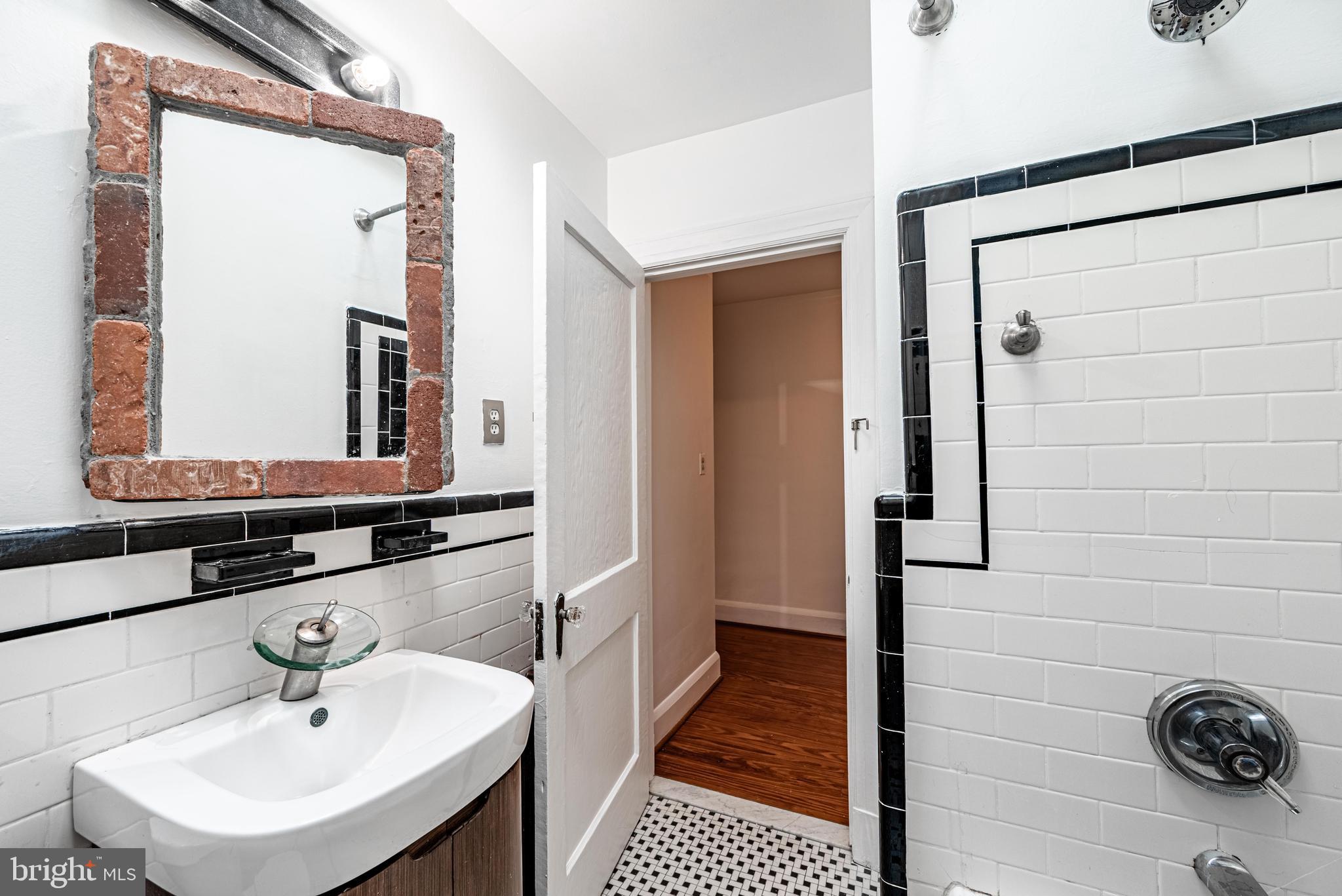 HAMPDEN HISTORIC DISTRICT - Residential