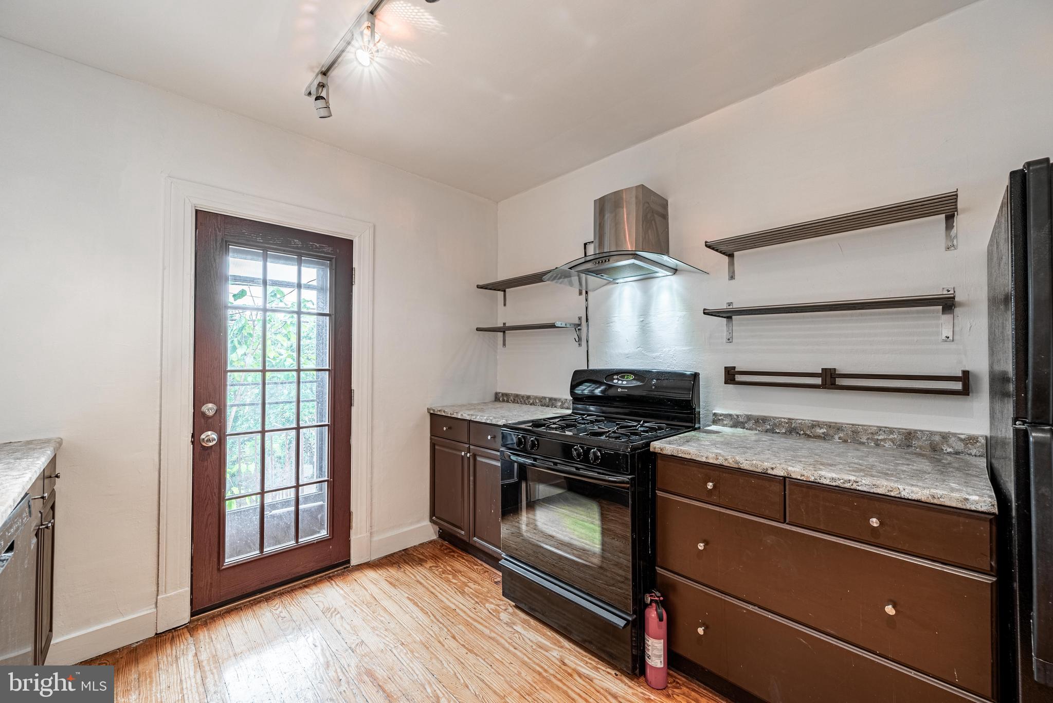 HAMPDEN HISTORIC DISTRICT - Residential