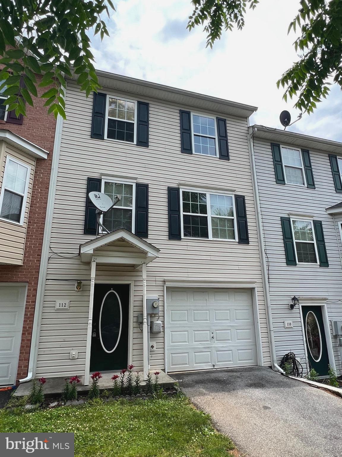 NONE AVAILABLE - Residential Lease