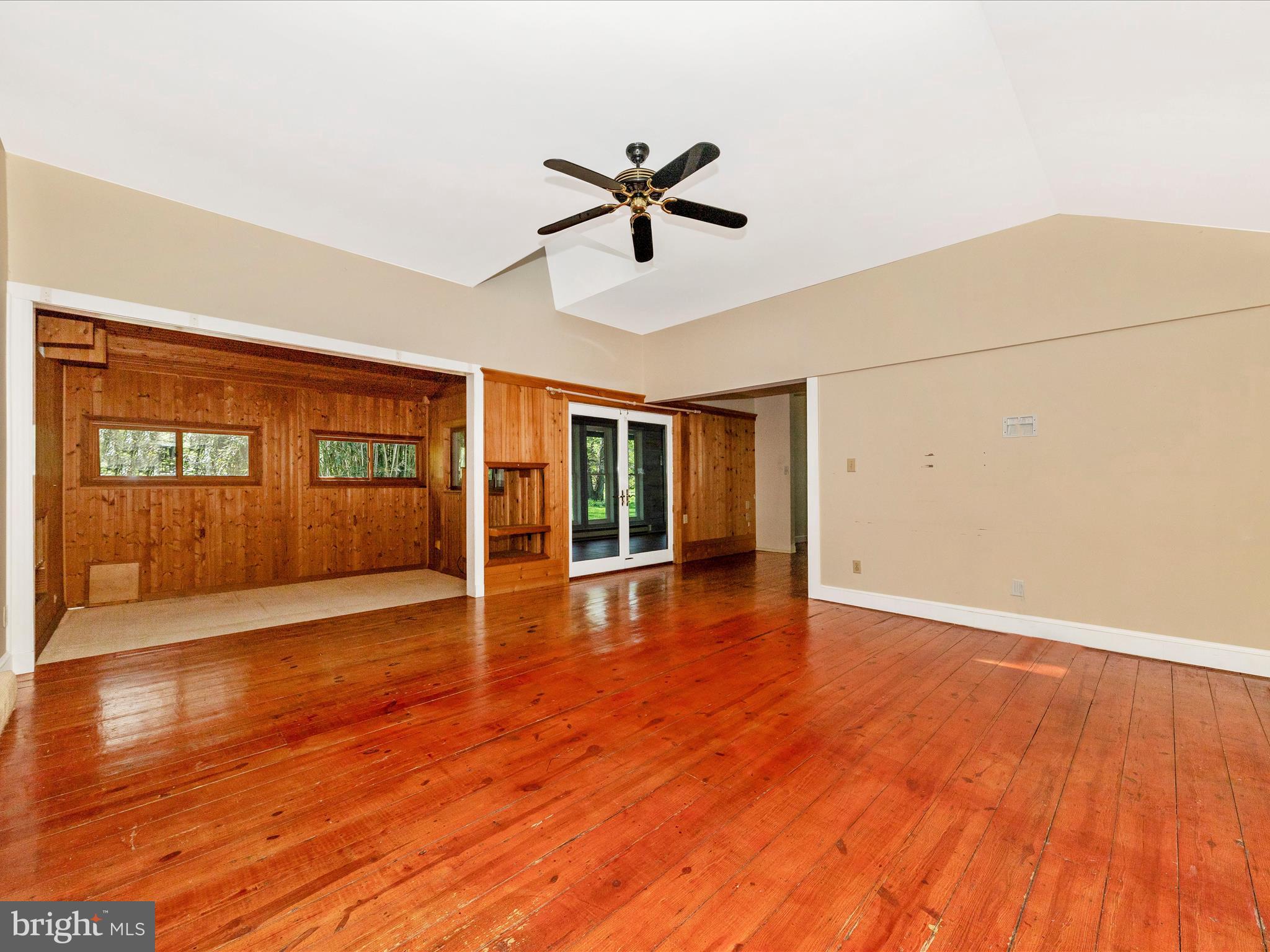 CLAYMONT CHASE - Residential