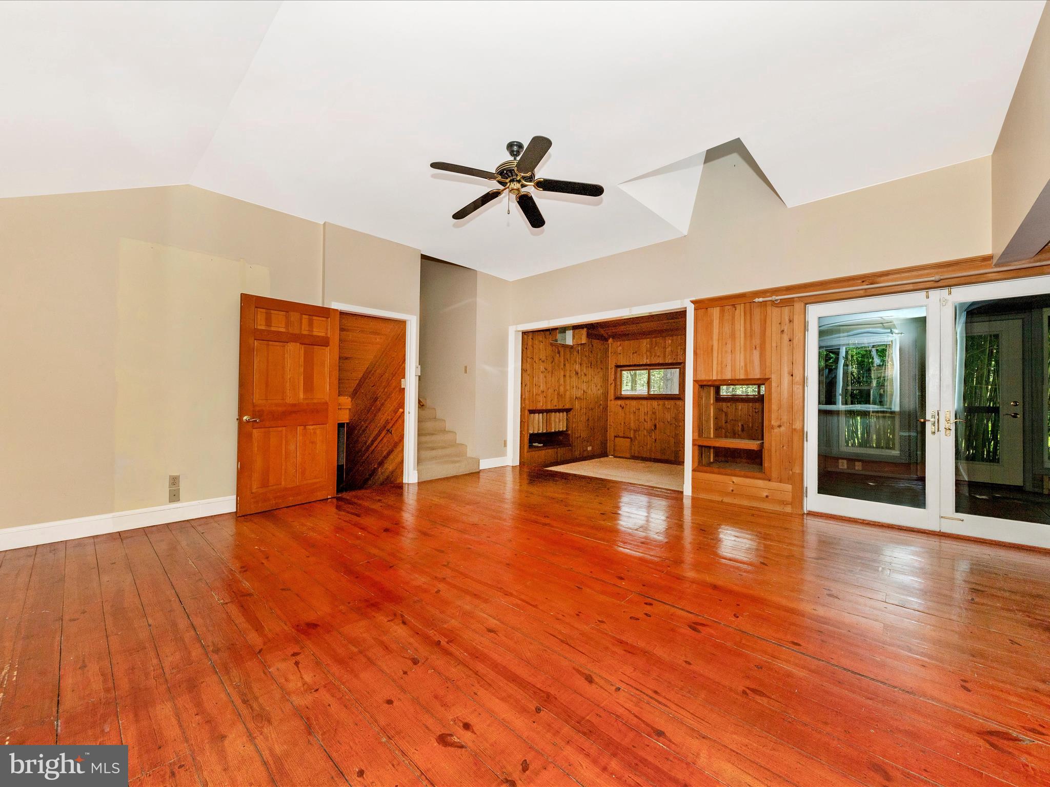 CLAYMONT CHASE - Residential