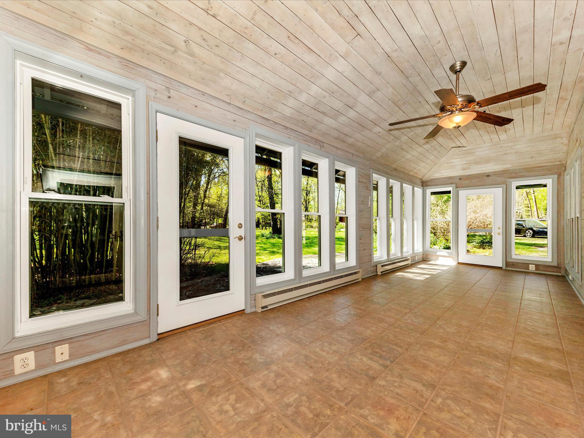 CLAYMONT CHASE - Residential