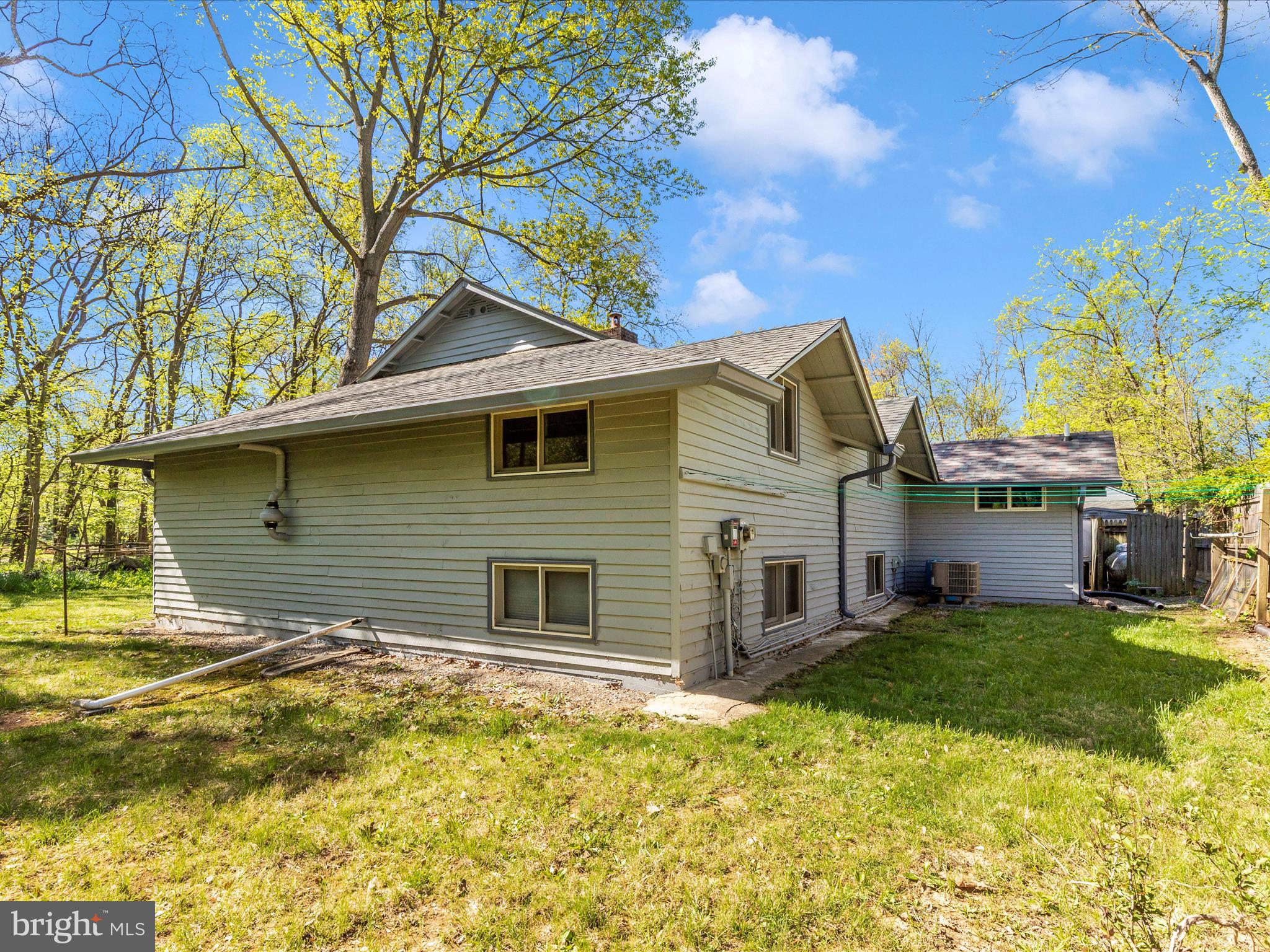 CLAYMONT CHASE - Residential