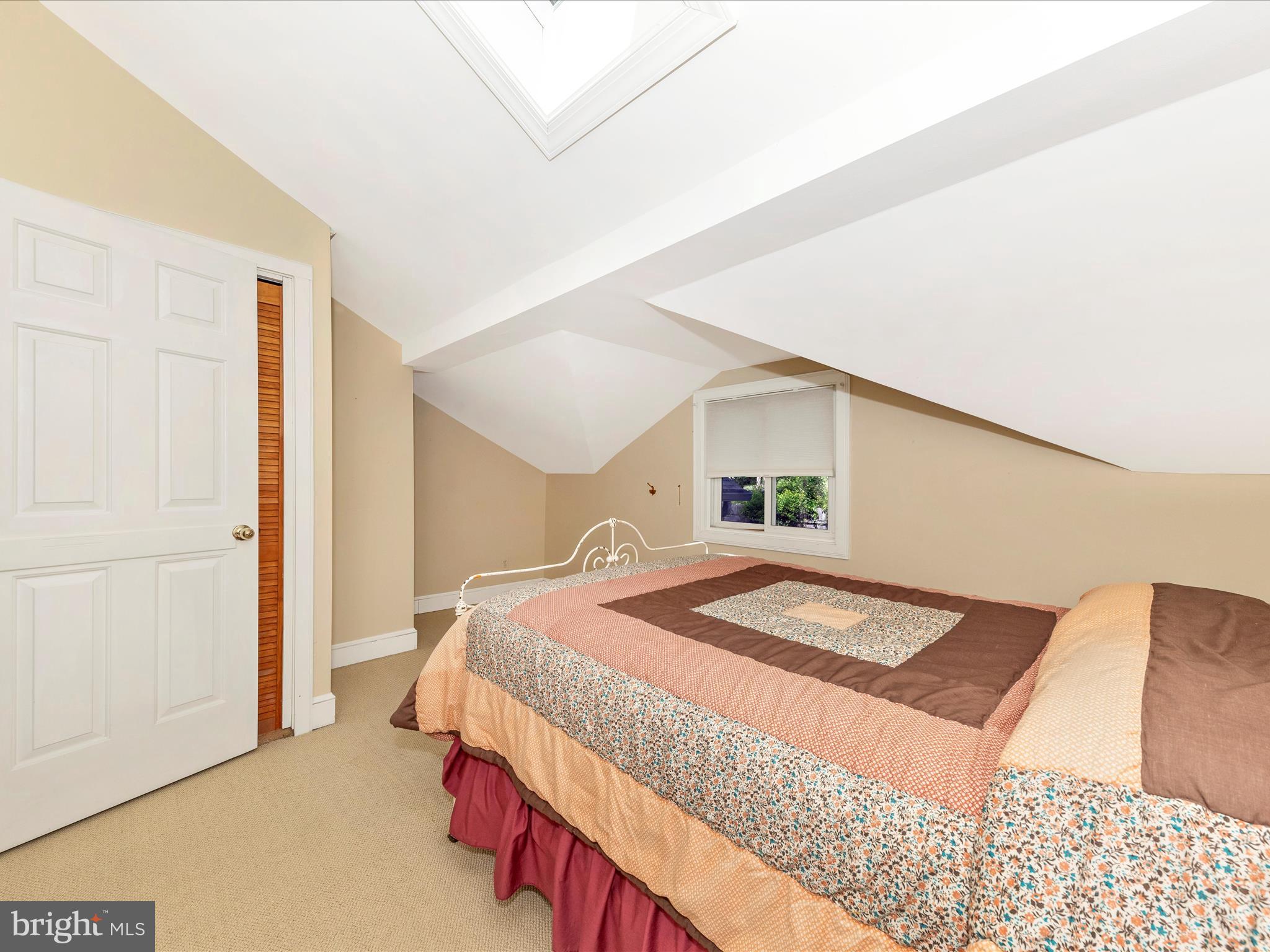 CLAYMONT CHASE - Residential