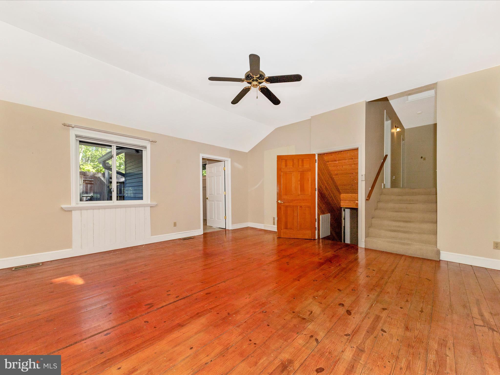 CLAYMONT CHASE - Residential