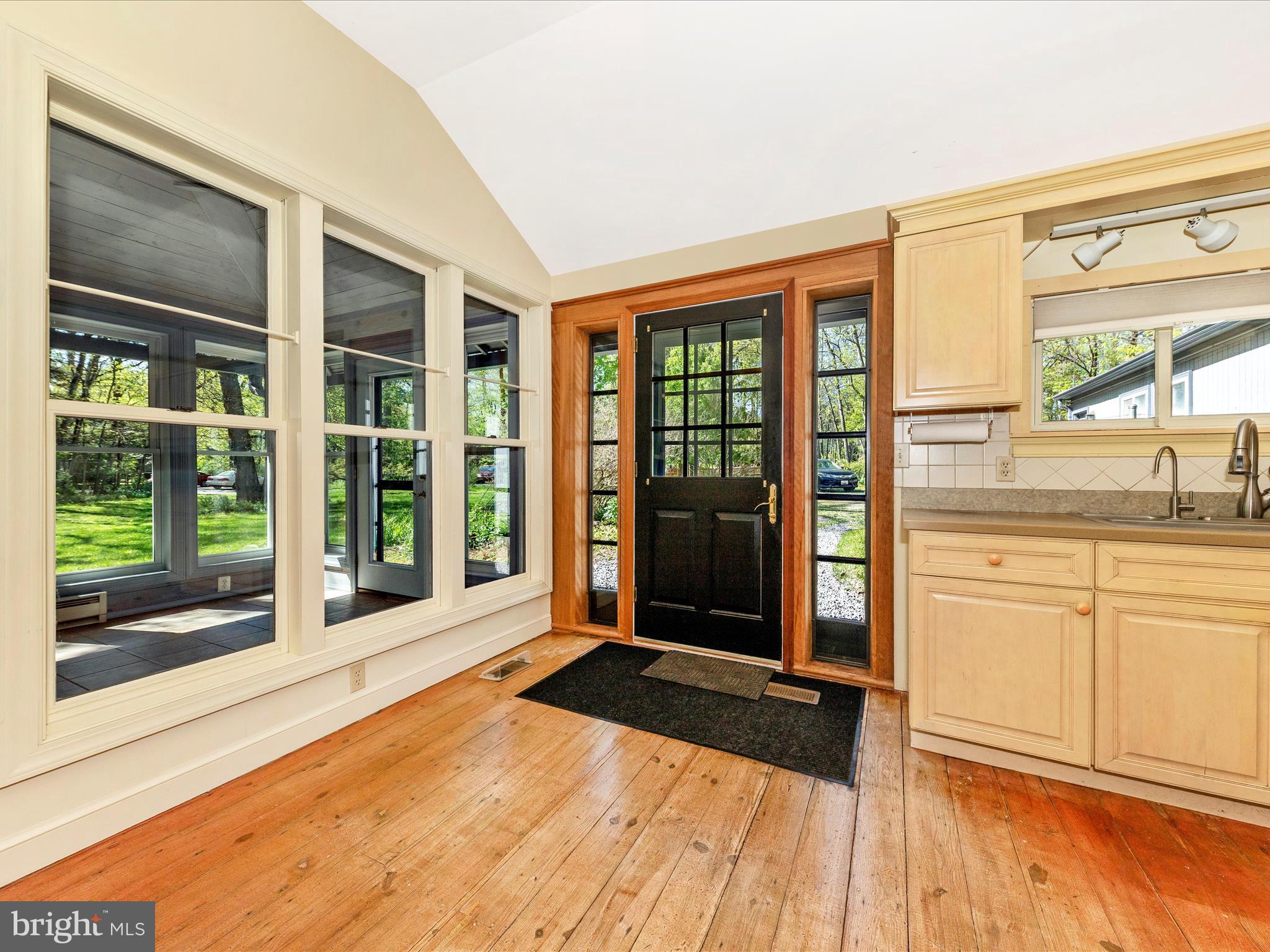 CLAYMONT CHASE - Residential