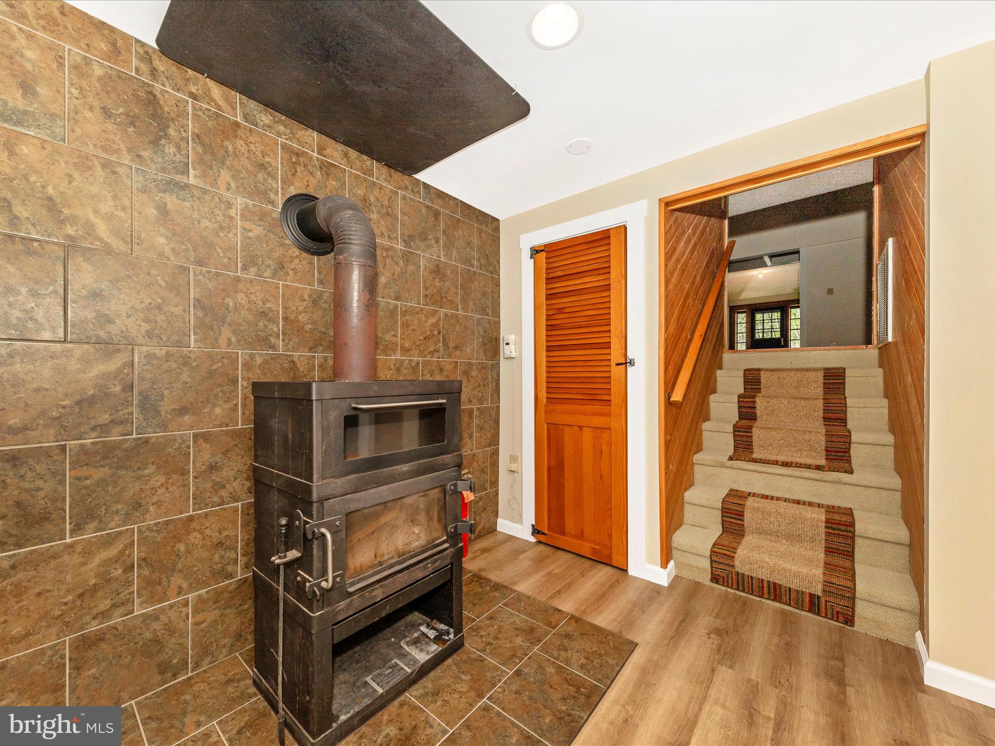 CLAYMONT CHASE - Residential