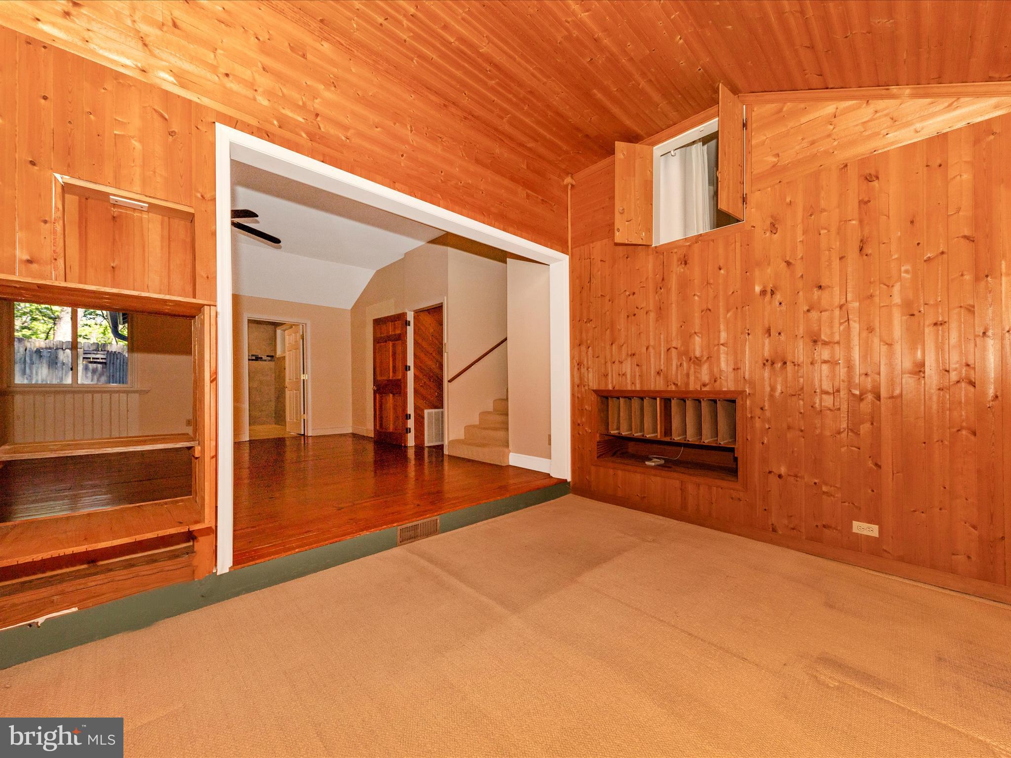 CLAYMONT CHASE - Residential