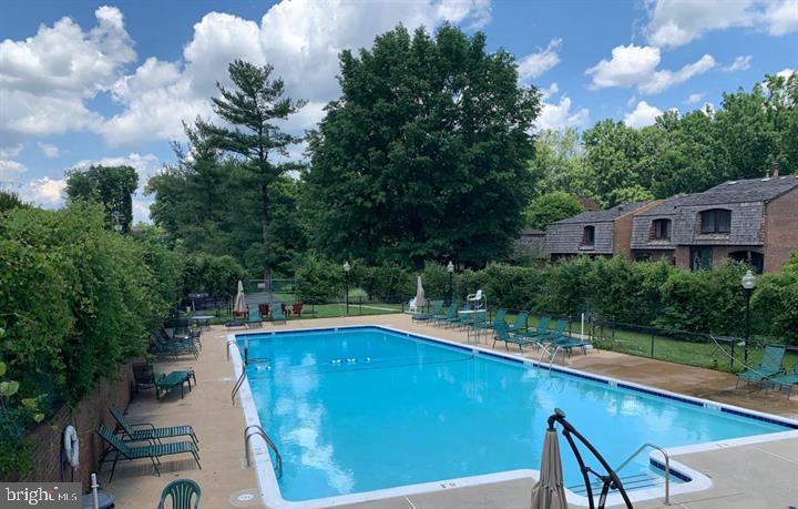 4932 SAUQUOIT LANE