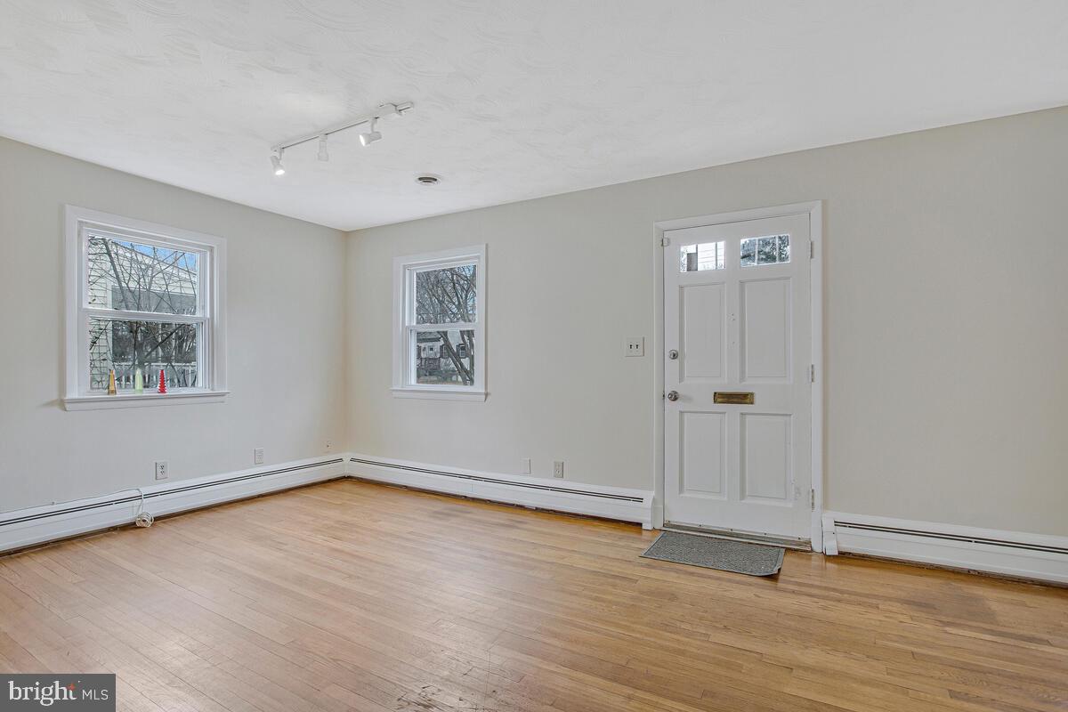 GREEN HILL PARK - Residential