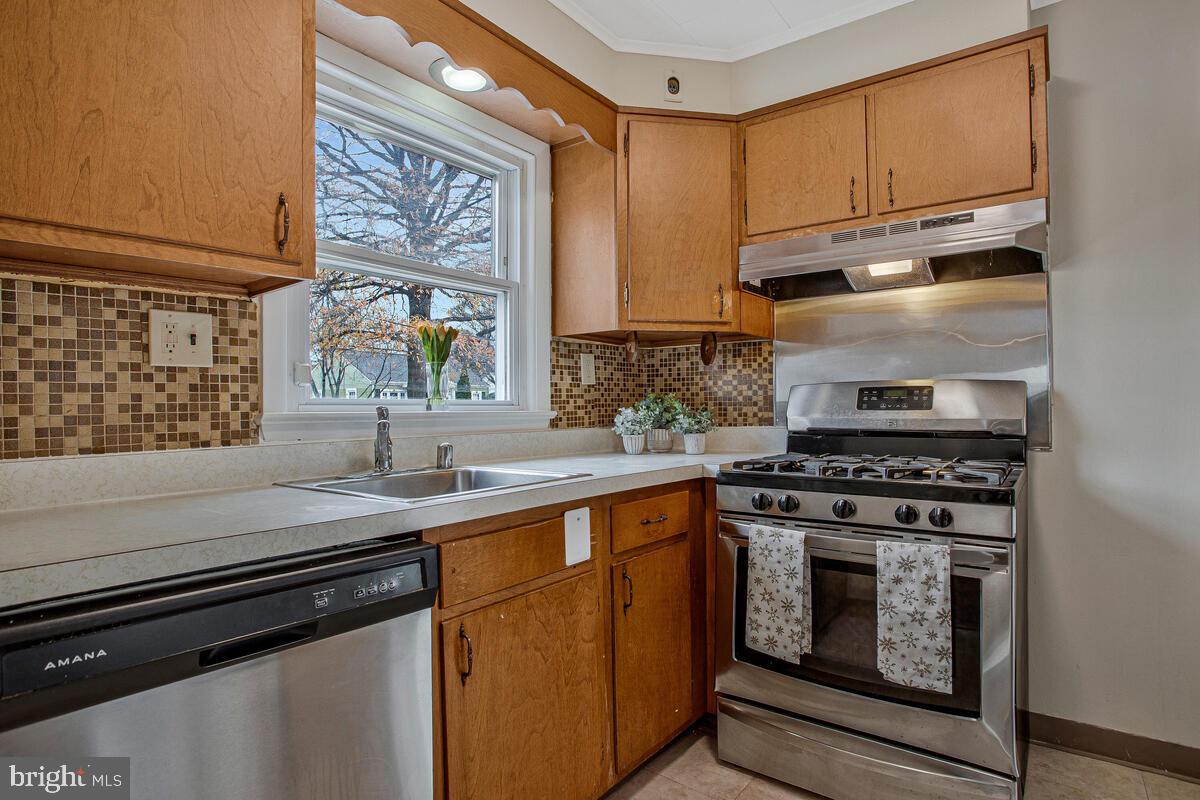 GREEN HILL PARK - Residential