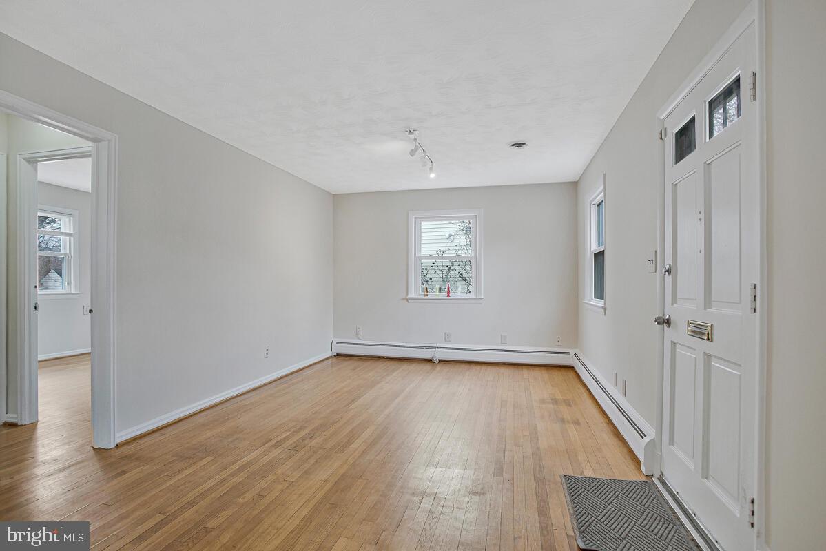 GREEN HILL PARK - Residential